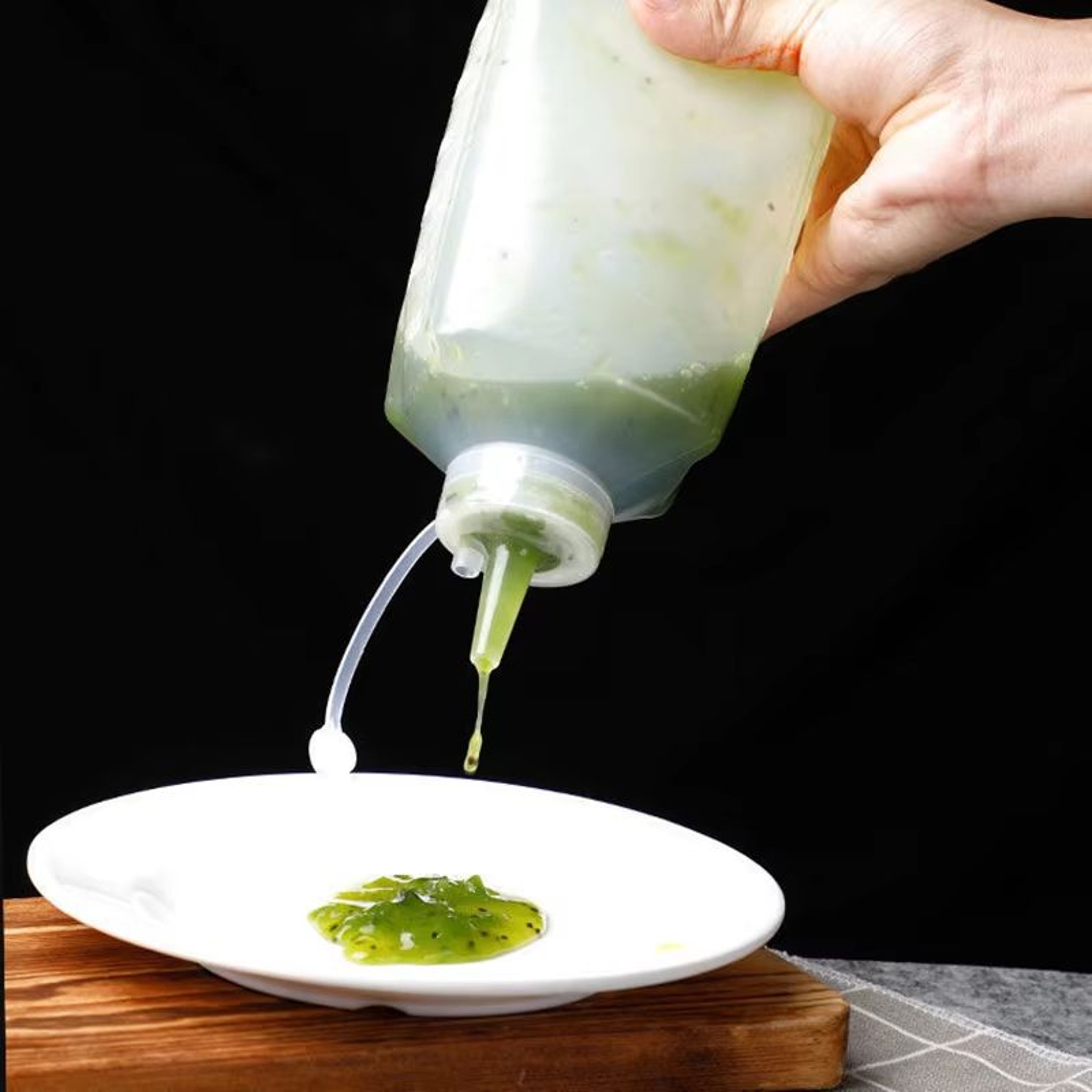 4501000 Ml Plastic Squeeze Condiment Bottles With Lid For Jam Salad Dressing And Kitchen Storage 3