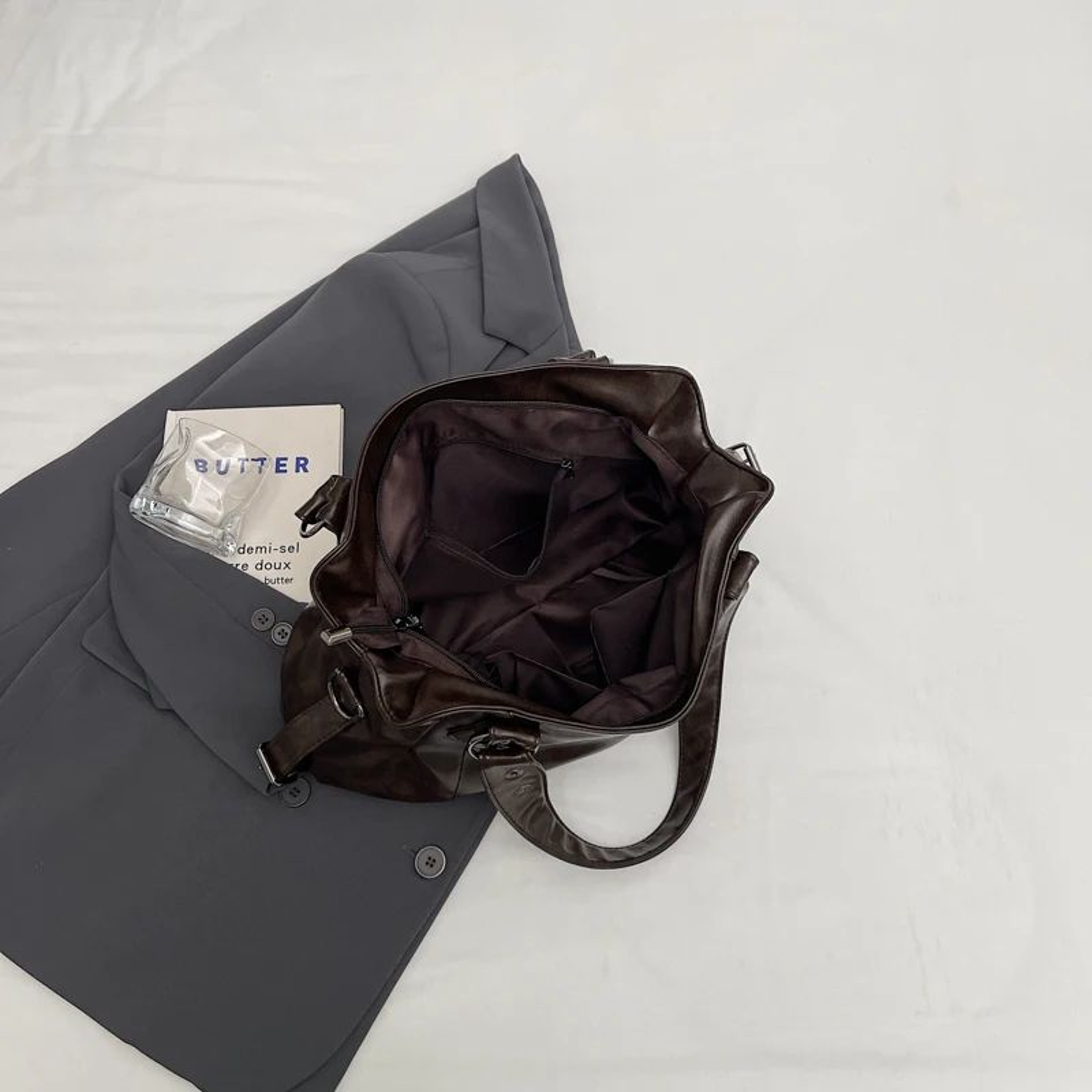 Vintage Chic Large Capacity PU Leather Shoulder Tote Bag 3