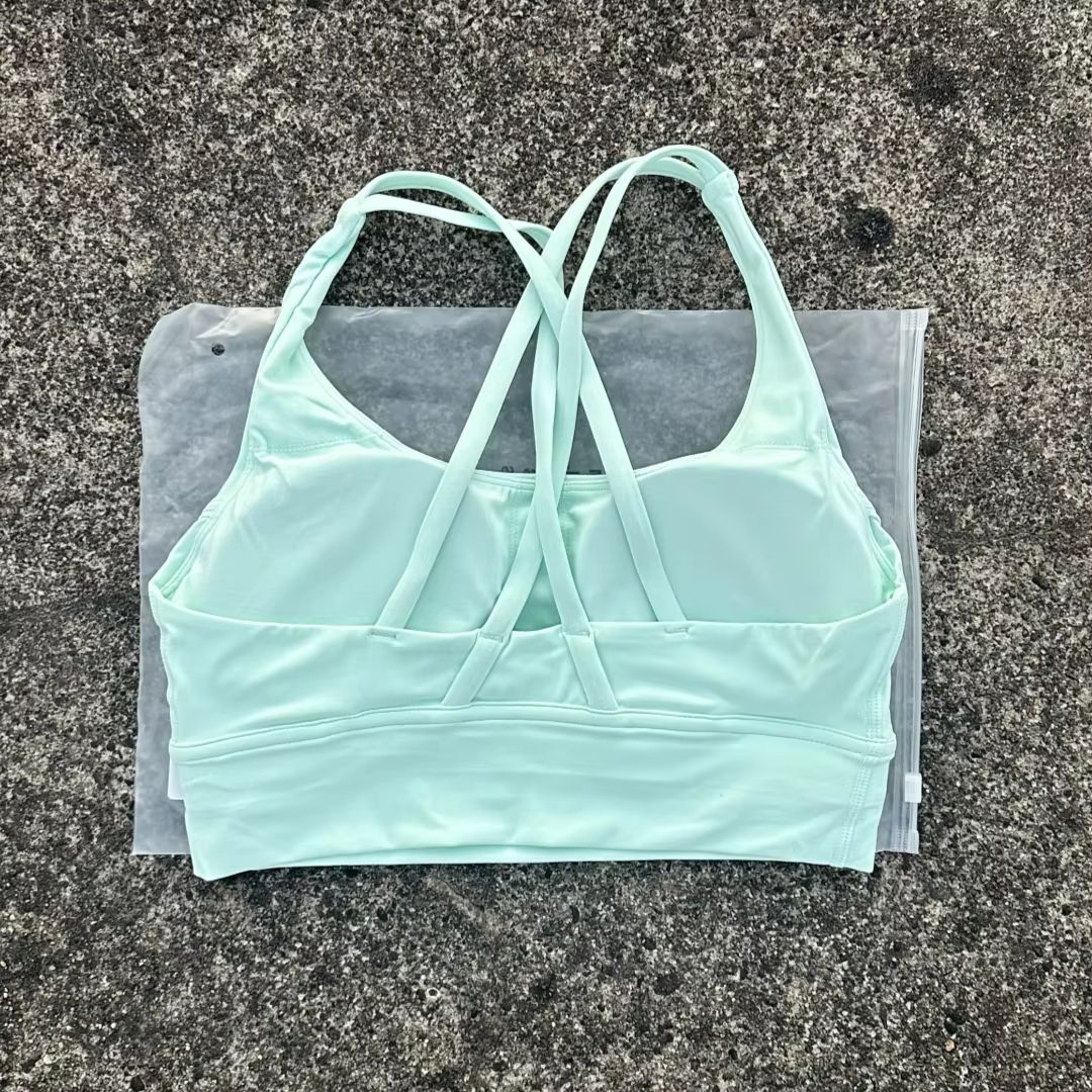 Solid Color Cross Back High Support Workout Bra For Women 20