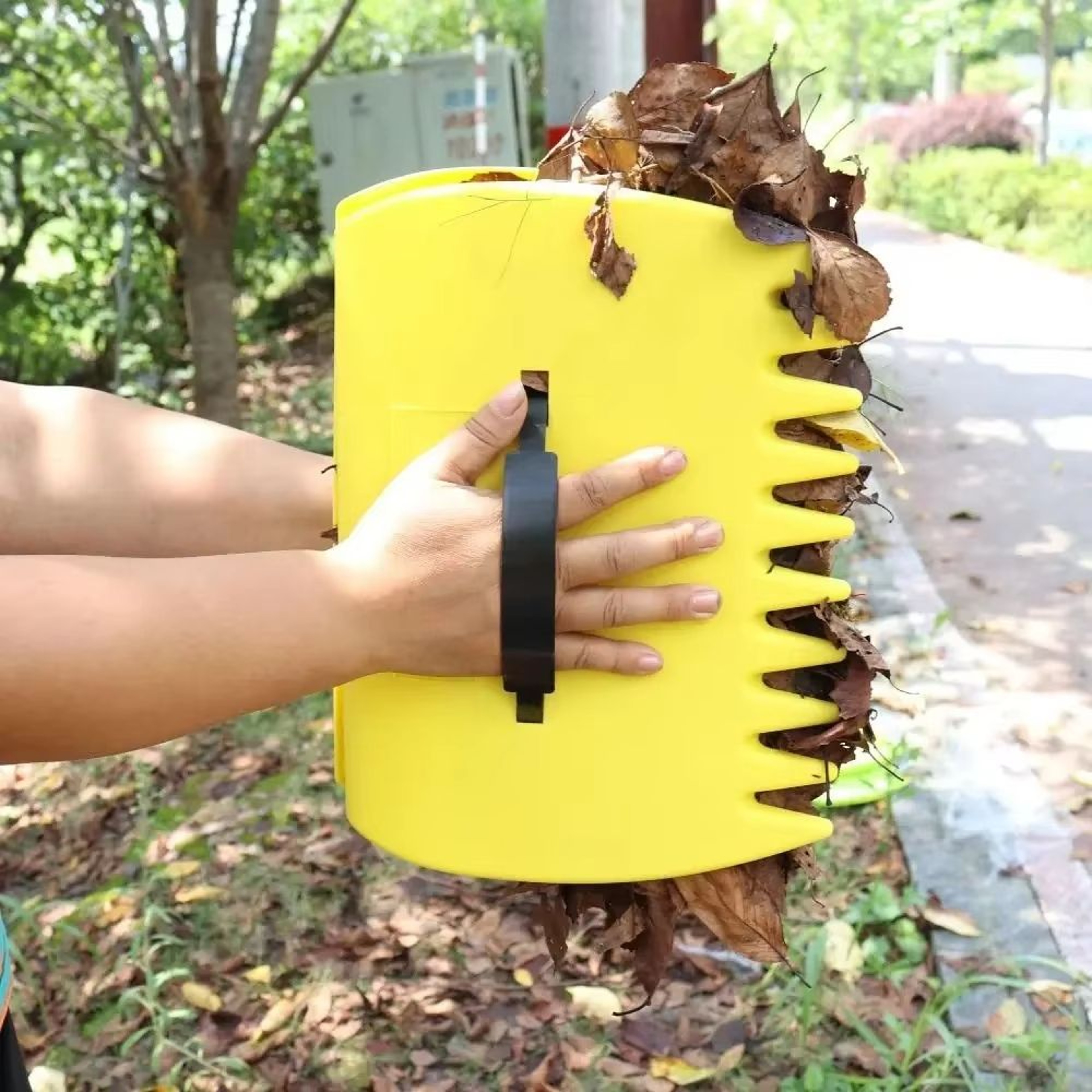 Leaf Hand Rake And Rubbish PickUp Claws For Garden And Yard Cleanup 0