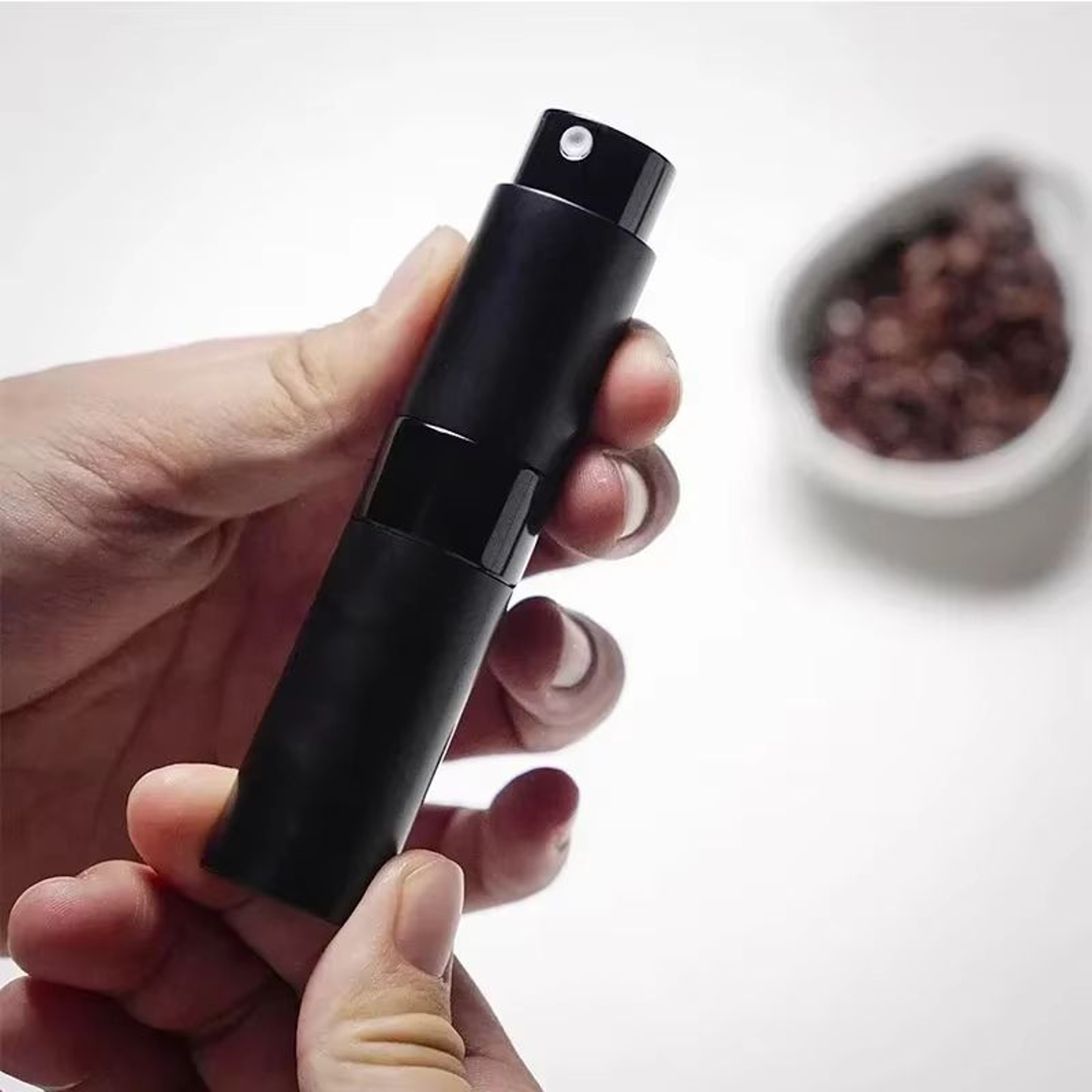 Coffee Bean Dosing Cup With Anti Static Spray Bottle For Espresso Grinding 4