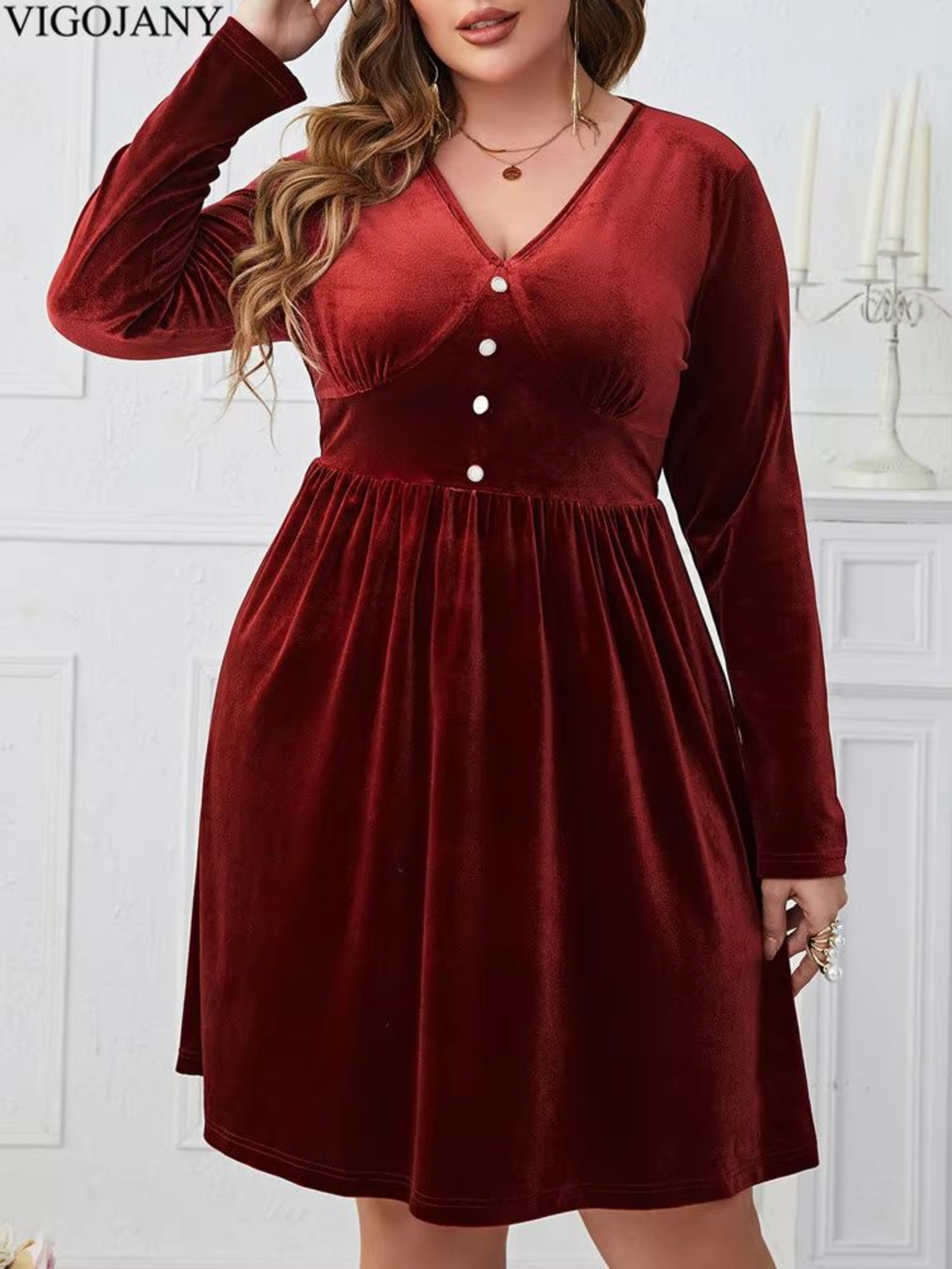 Vigojany Elegant Plus Size Velvet Dress Red V Neck Velvet Dress Long Sleeve Curvy Party Dress 2
