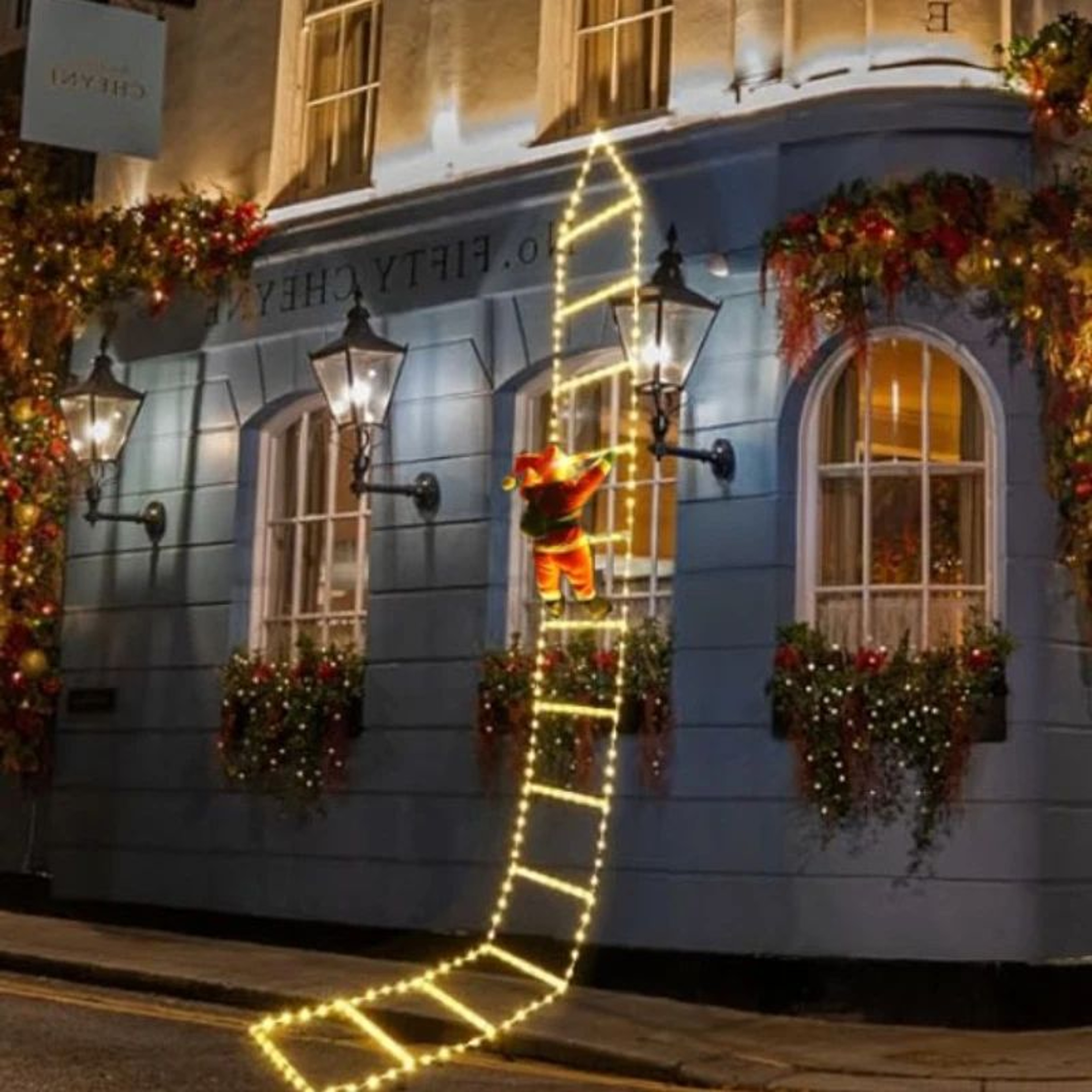 LED Santa Ladder Climbing Light With 8 Modes USB Powered Christmas Decor 0