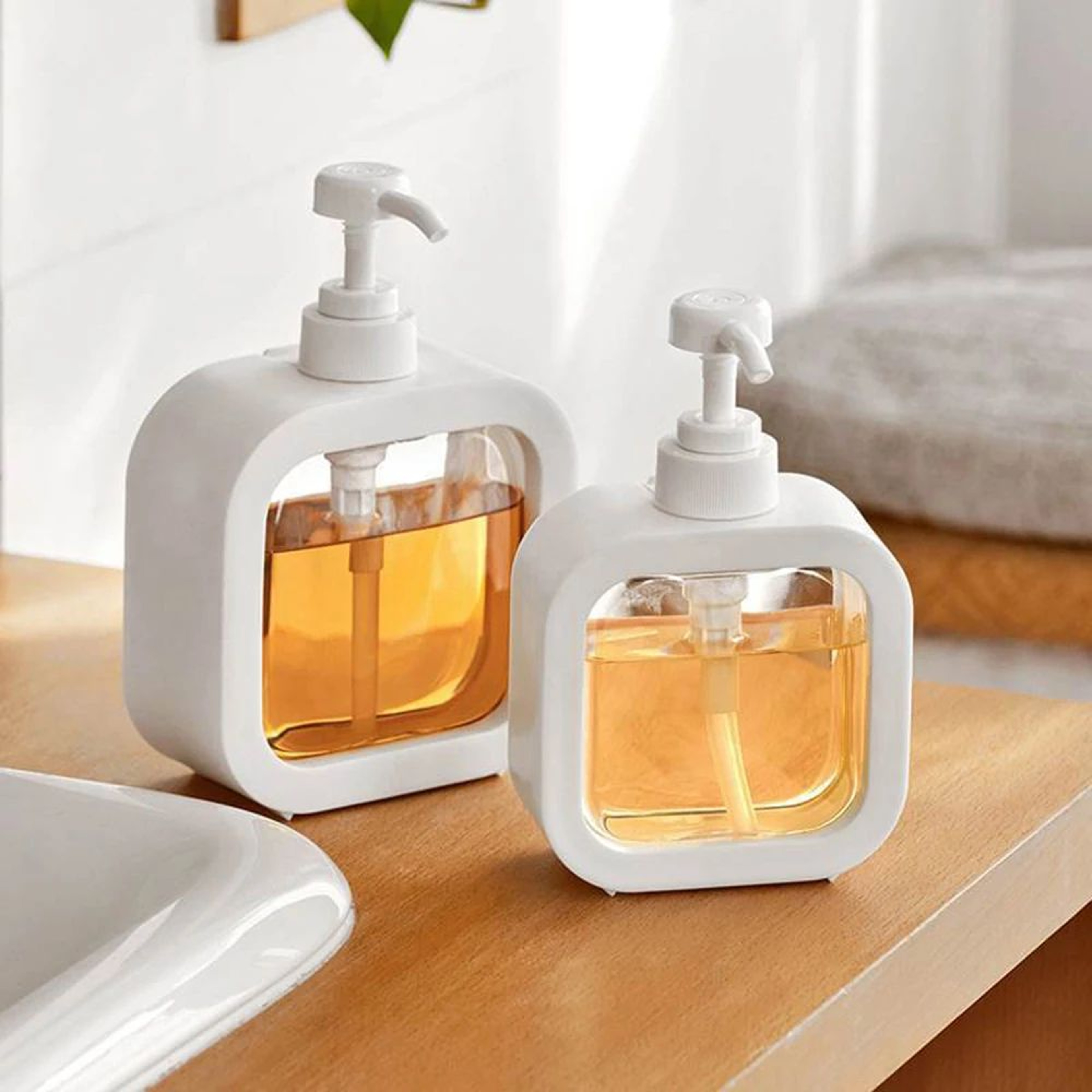 Large Capacity Transparent Soap Dispenser Bottle Leakproof Press Pump Refillable Container 1