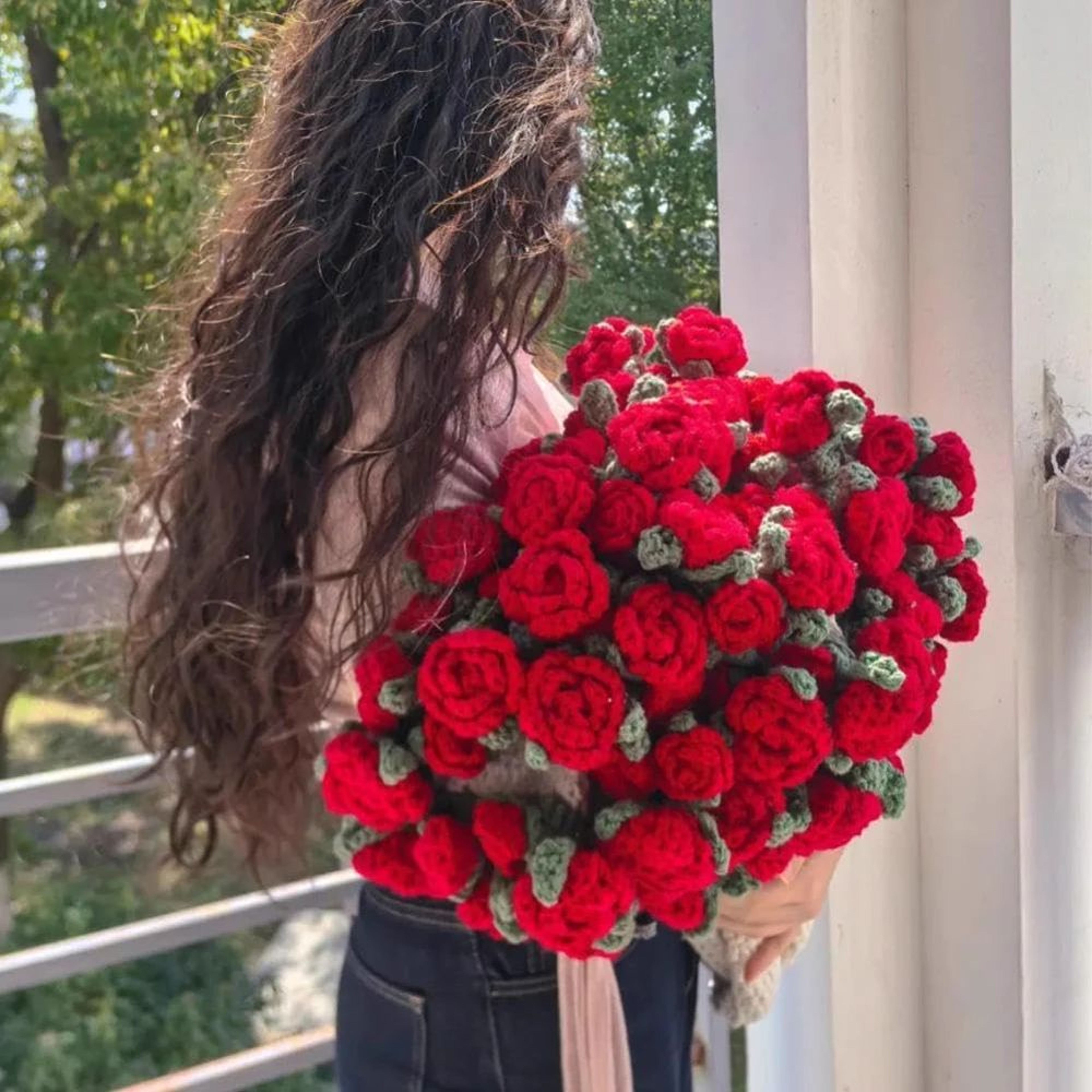 Handmade Crochet Rose Blanket Bouquet Gift Set With Gift Bag For Valentine And Birthday Surprise 0