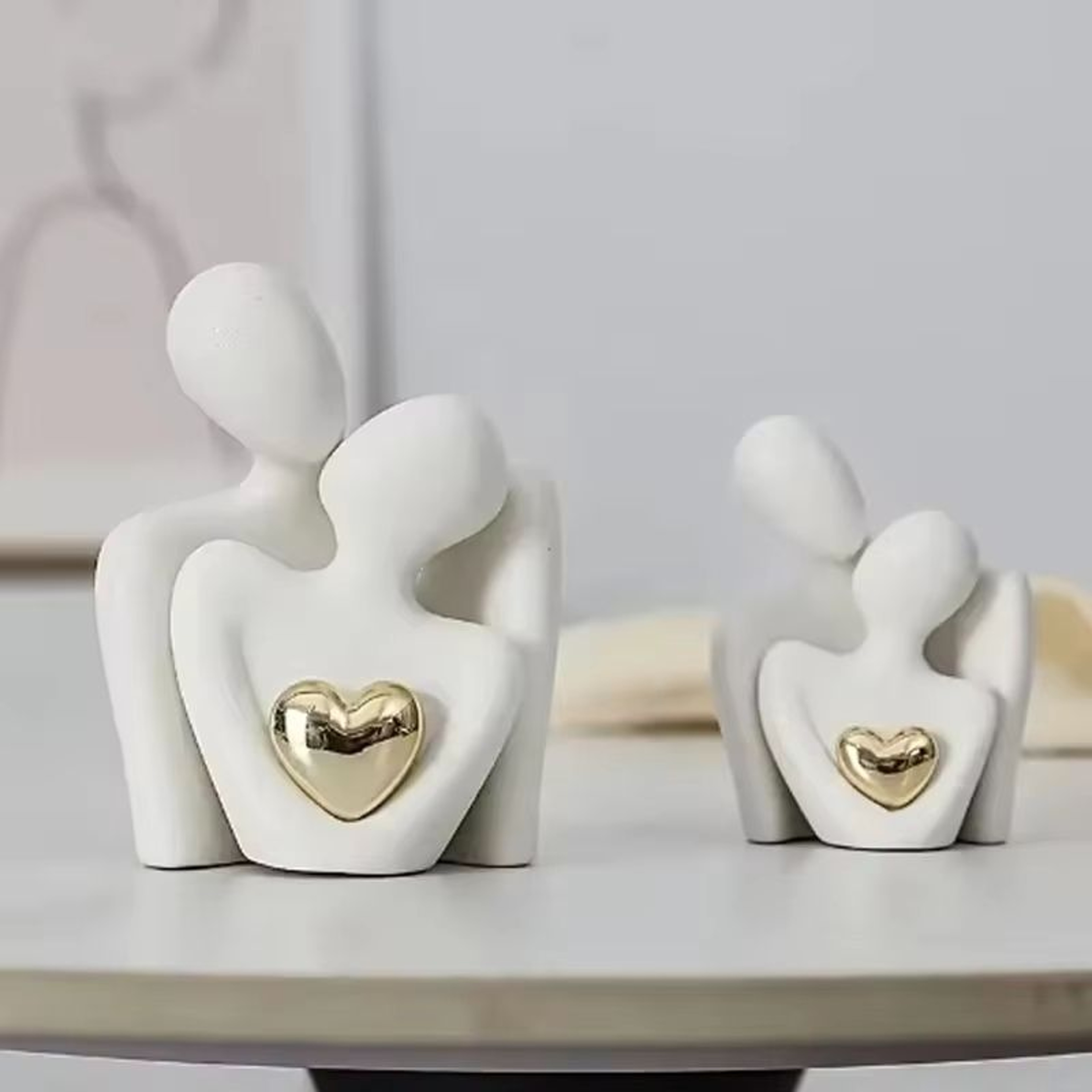 Romantic Love Embrace Couple Statue  Couple Statue Decor Minimalist Bedroom Ornament 1
