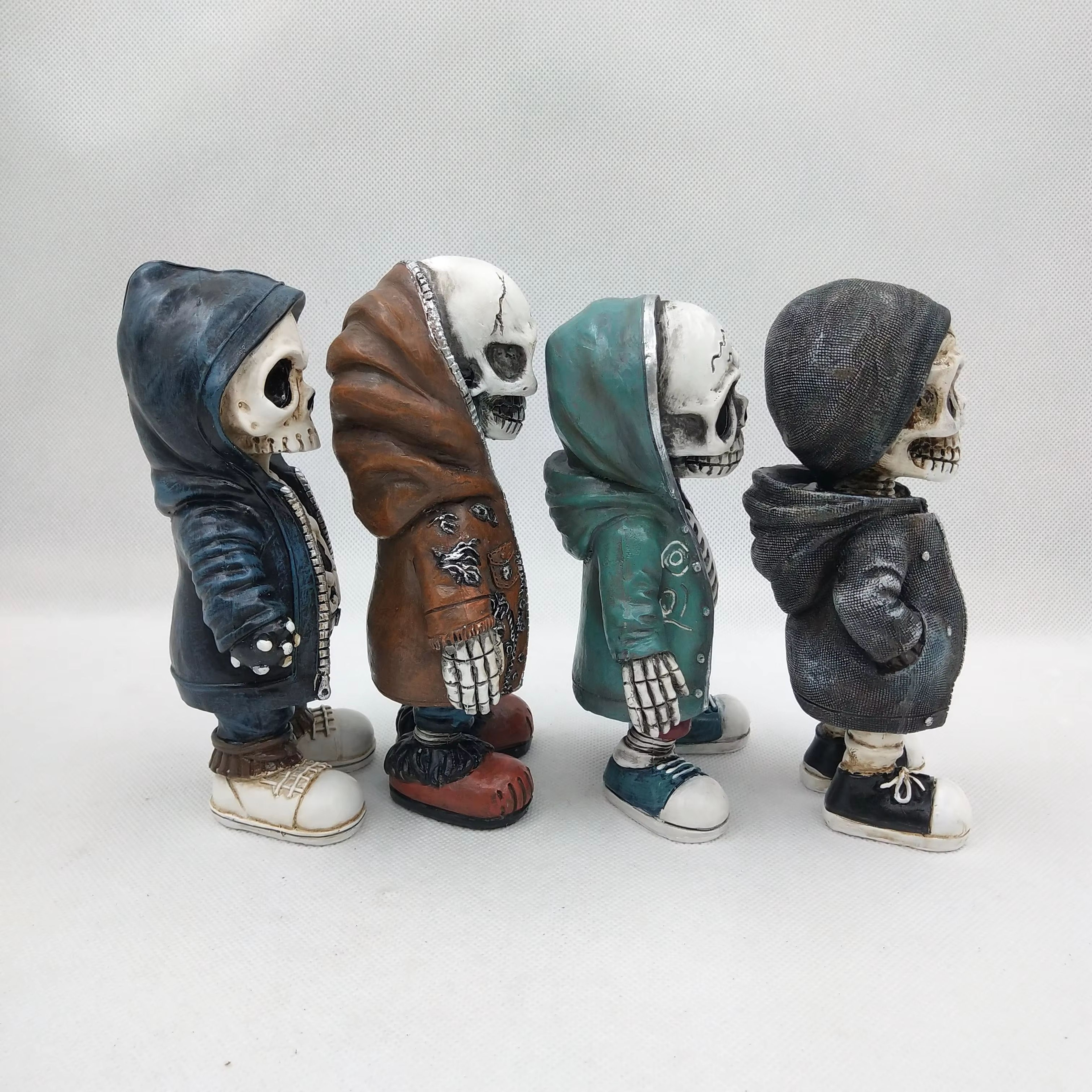 Cool Mini Skeleton Skull Figurine Resin Gothic Halloween Decor 5
