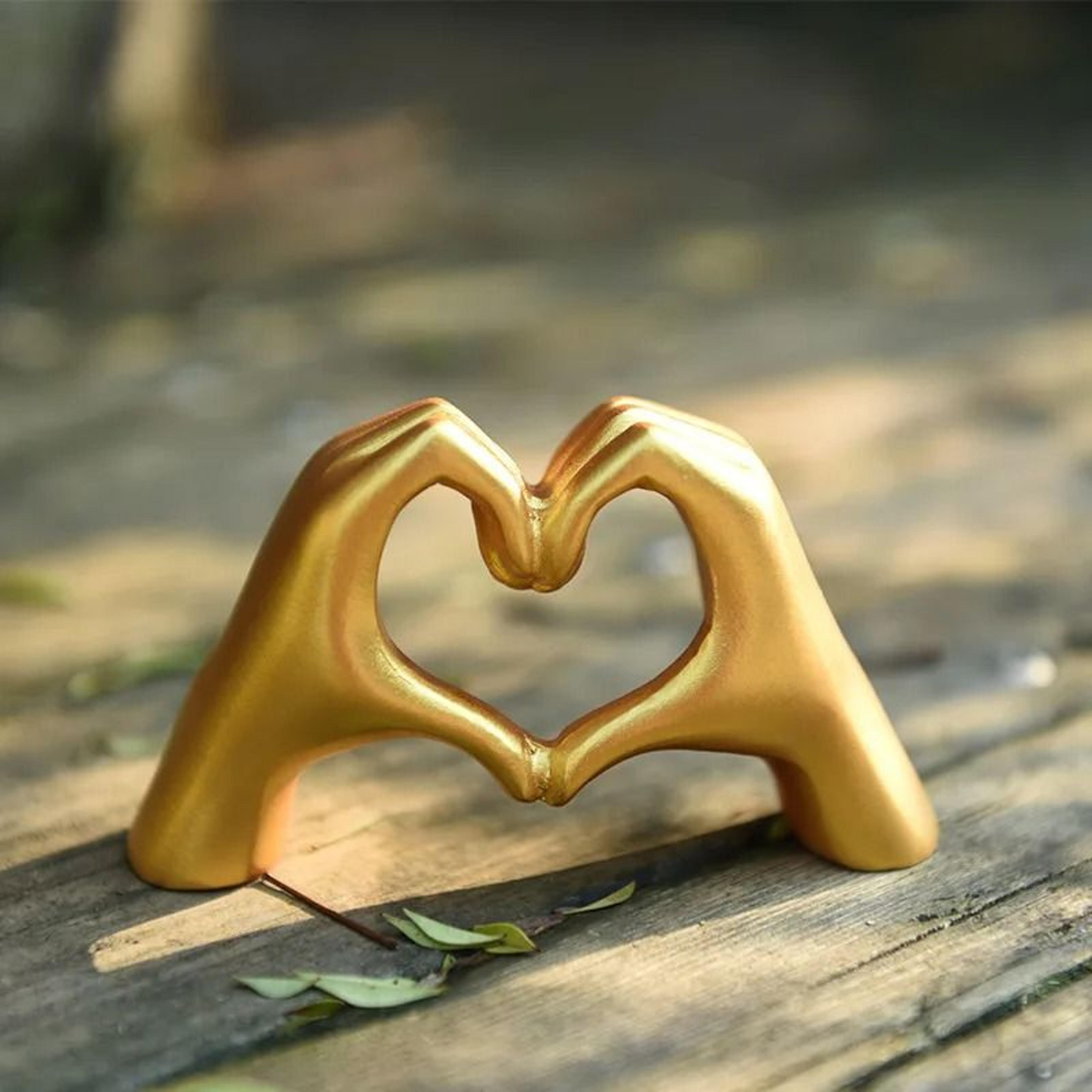 Heart Shaped Love Table Statue Aesthetic Shelf Decor For Bedroom  Living Room 5