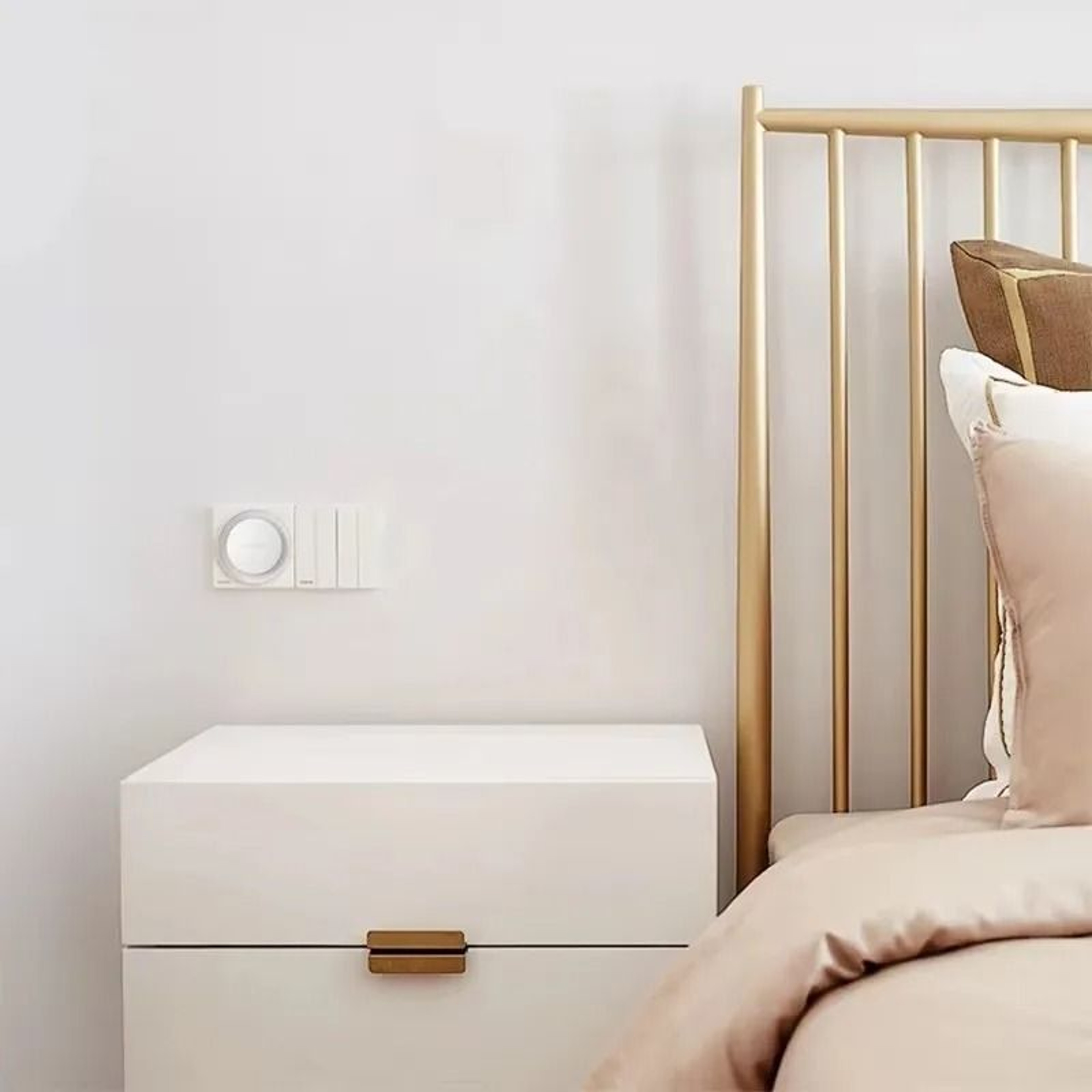 Smart Plug In Night Light With Light Sensor For Hallways And Bedrooms 1