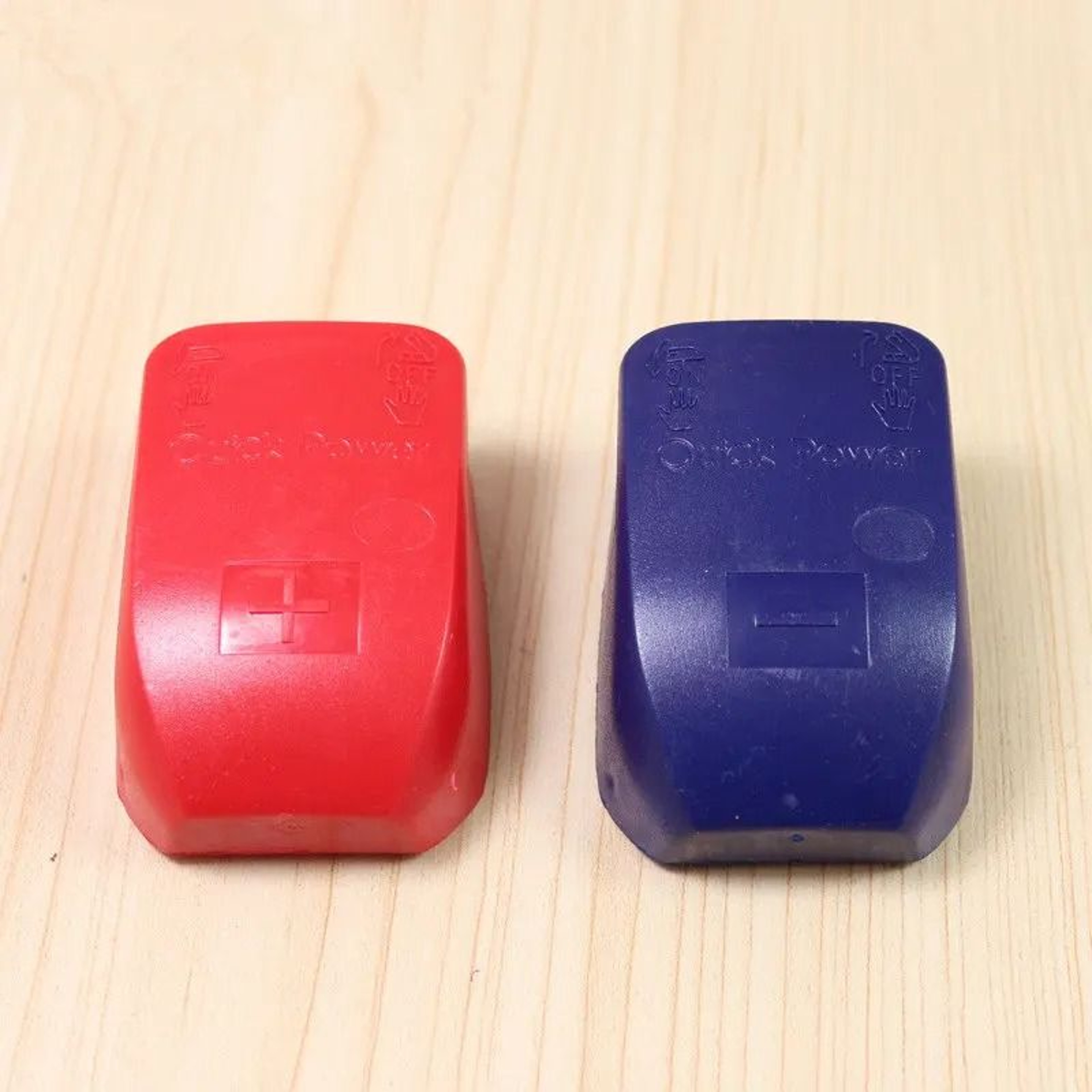 2 Piece Quick Release Battery Terminal Clamps 12V Universal Car Battery Connectors 5