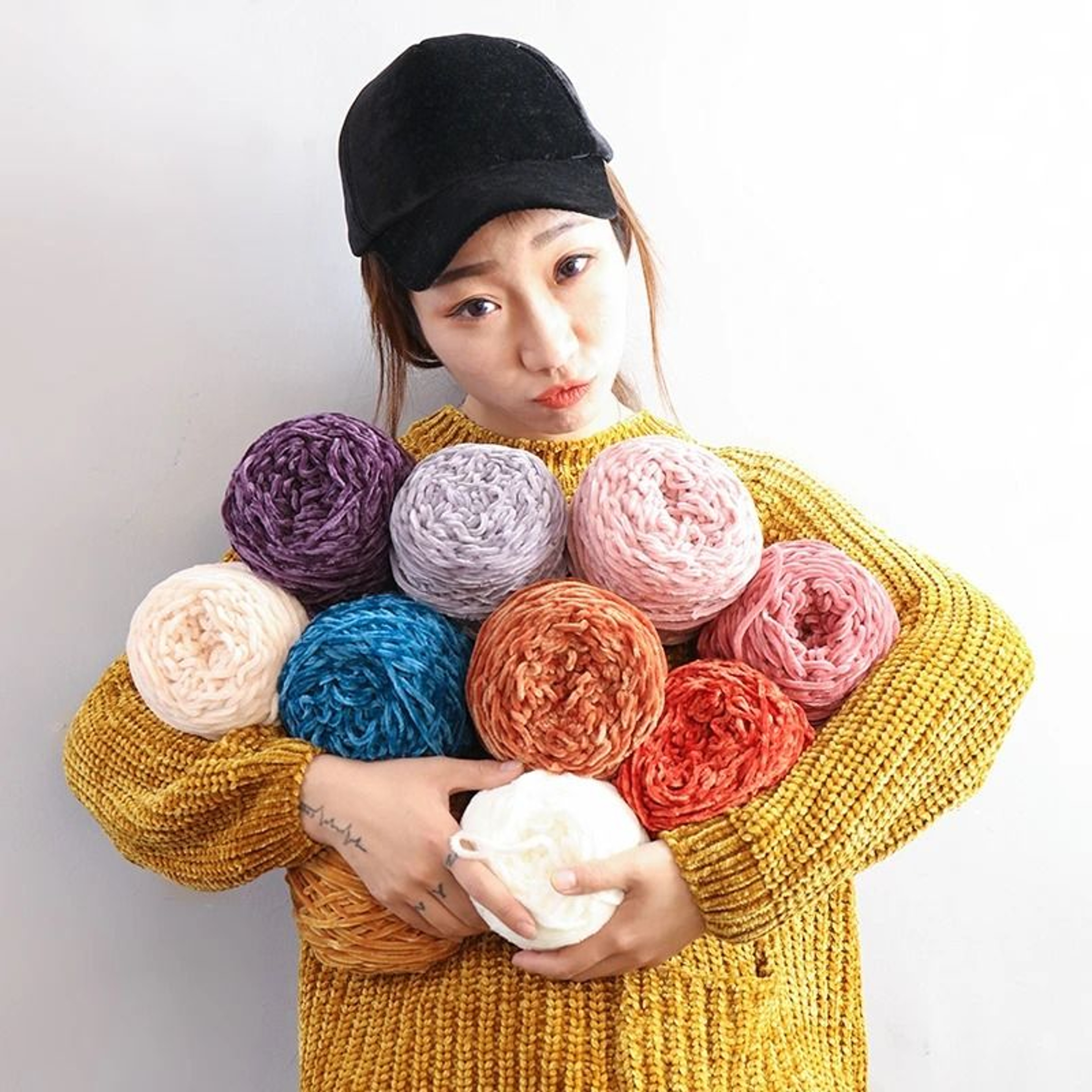 240g Chunky Chenille Yarn For Hand Knitting Blankets Crochet Crafts Soft Jumbo Plush Yarn 1