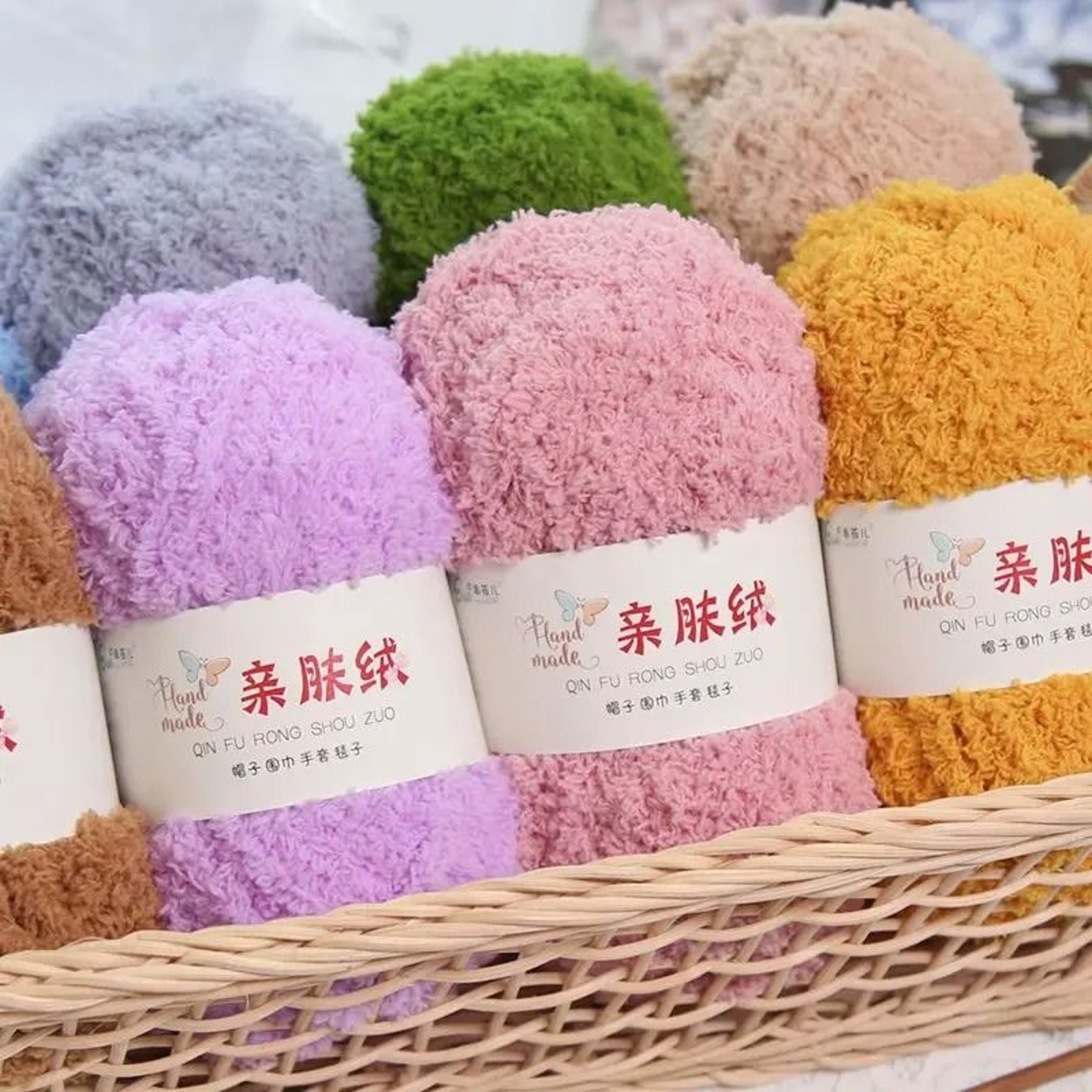 18 Oz Chenille Plush Chunky Yarn For Knitting Crochet Blankets Sweaters And DIY Crafts 1
