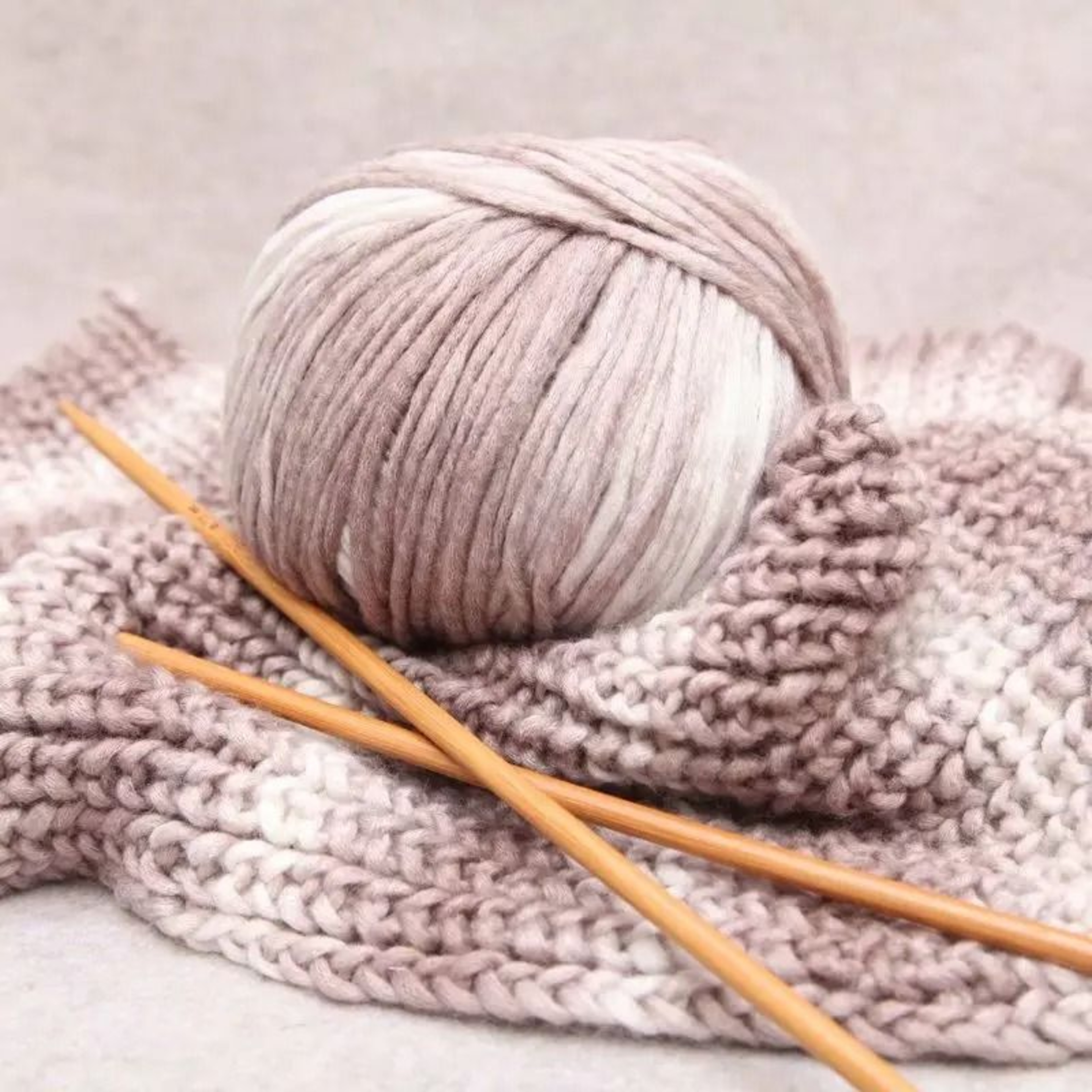 49 Oz Pure Wool Chunky Baby Yarn For Crochet Knitting Hats  Scarves 0