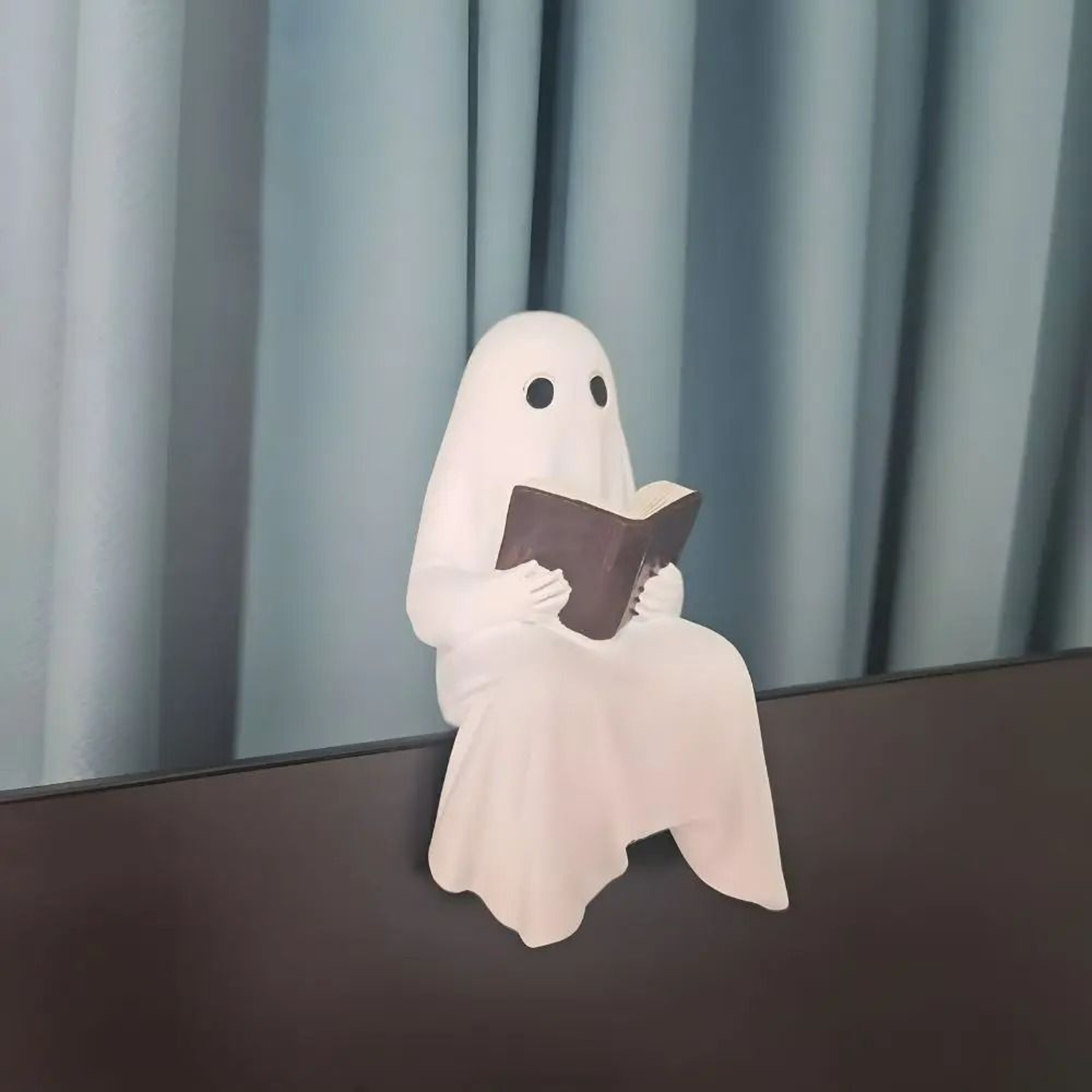Cute Reading Ghost Statue Resin Halloween Decor For Book Lovers 5