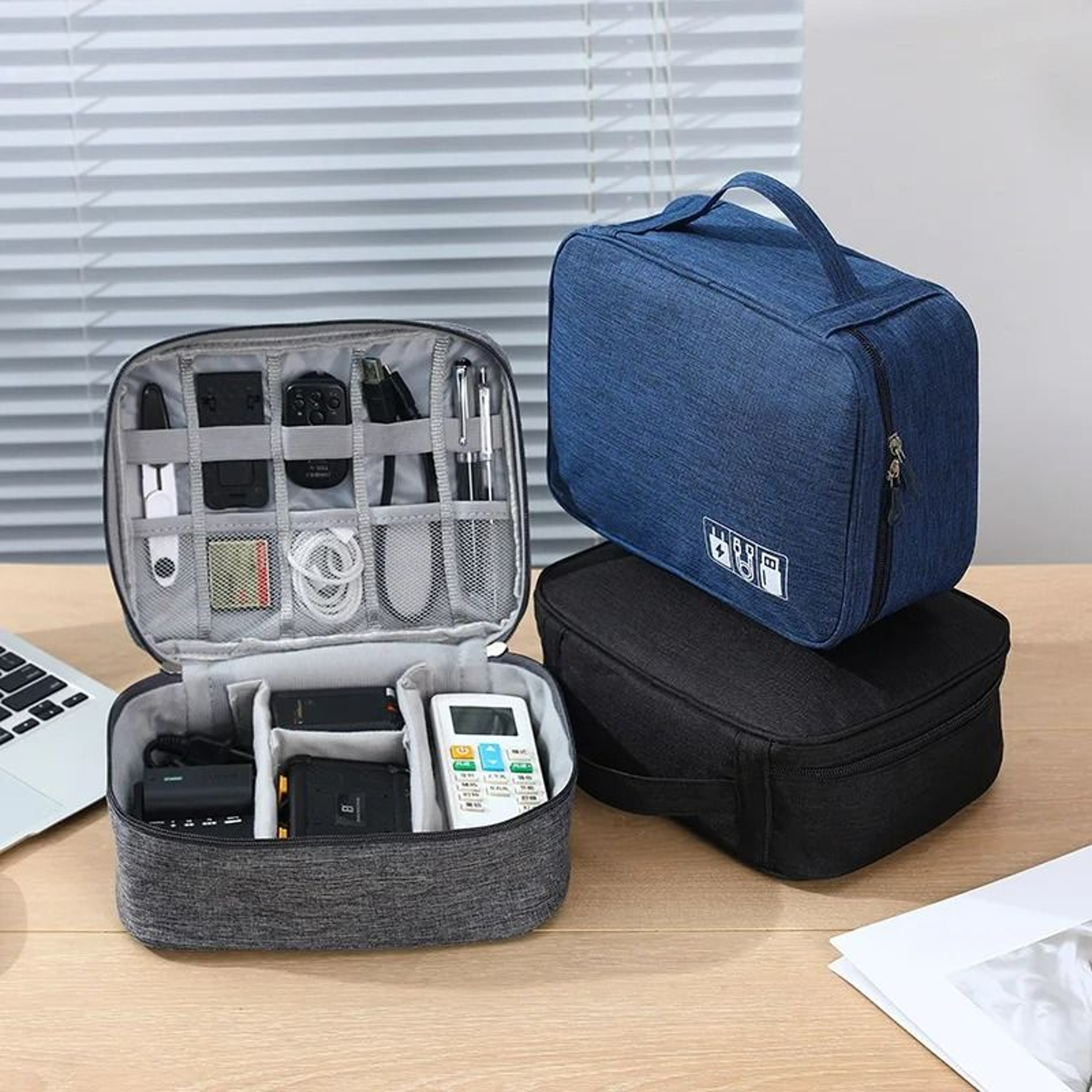 Waterproof Portable Electronics Organizer Bag 1