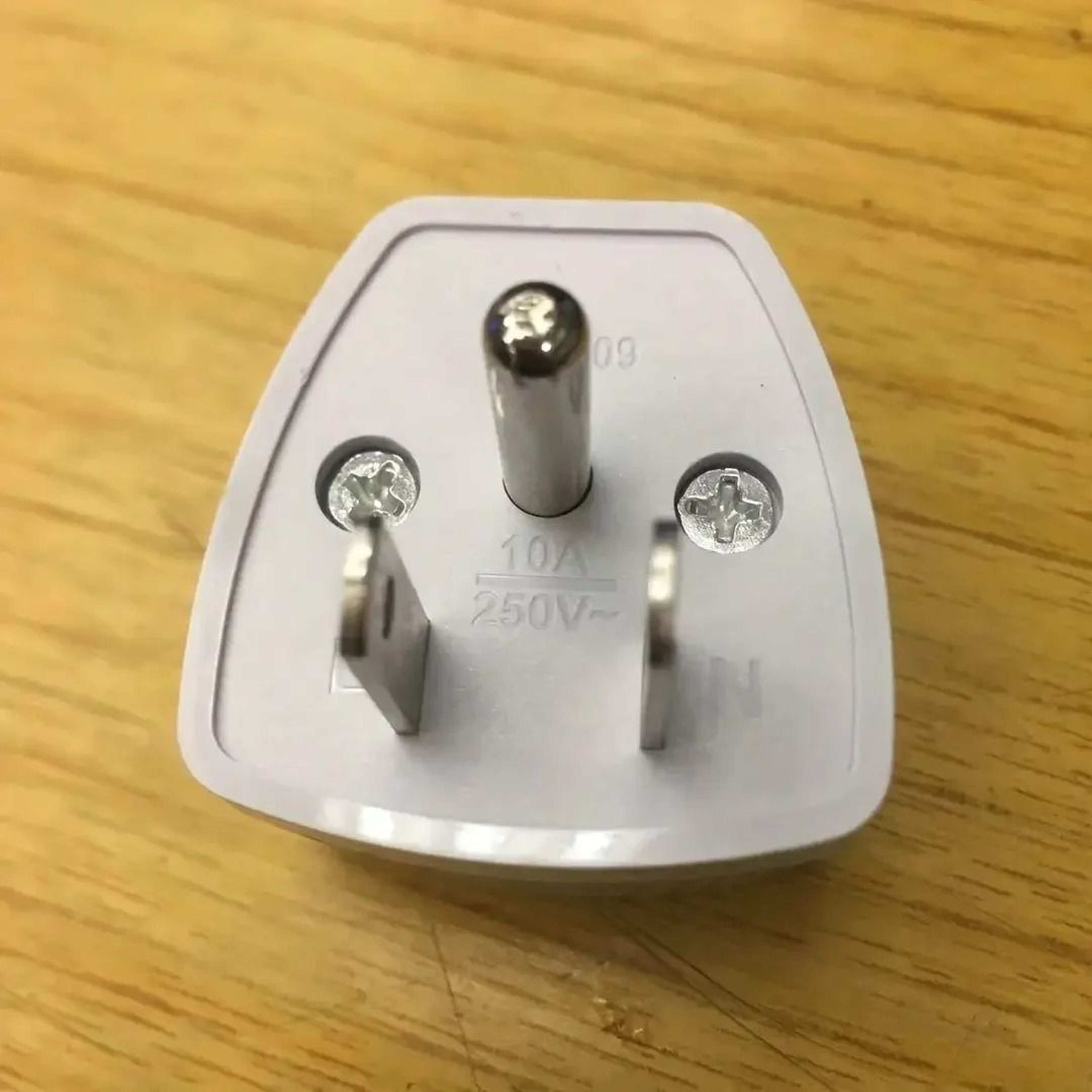 Universal 3 Pin US Travel Plug Adapter 3