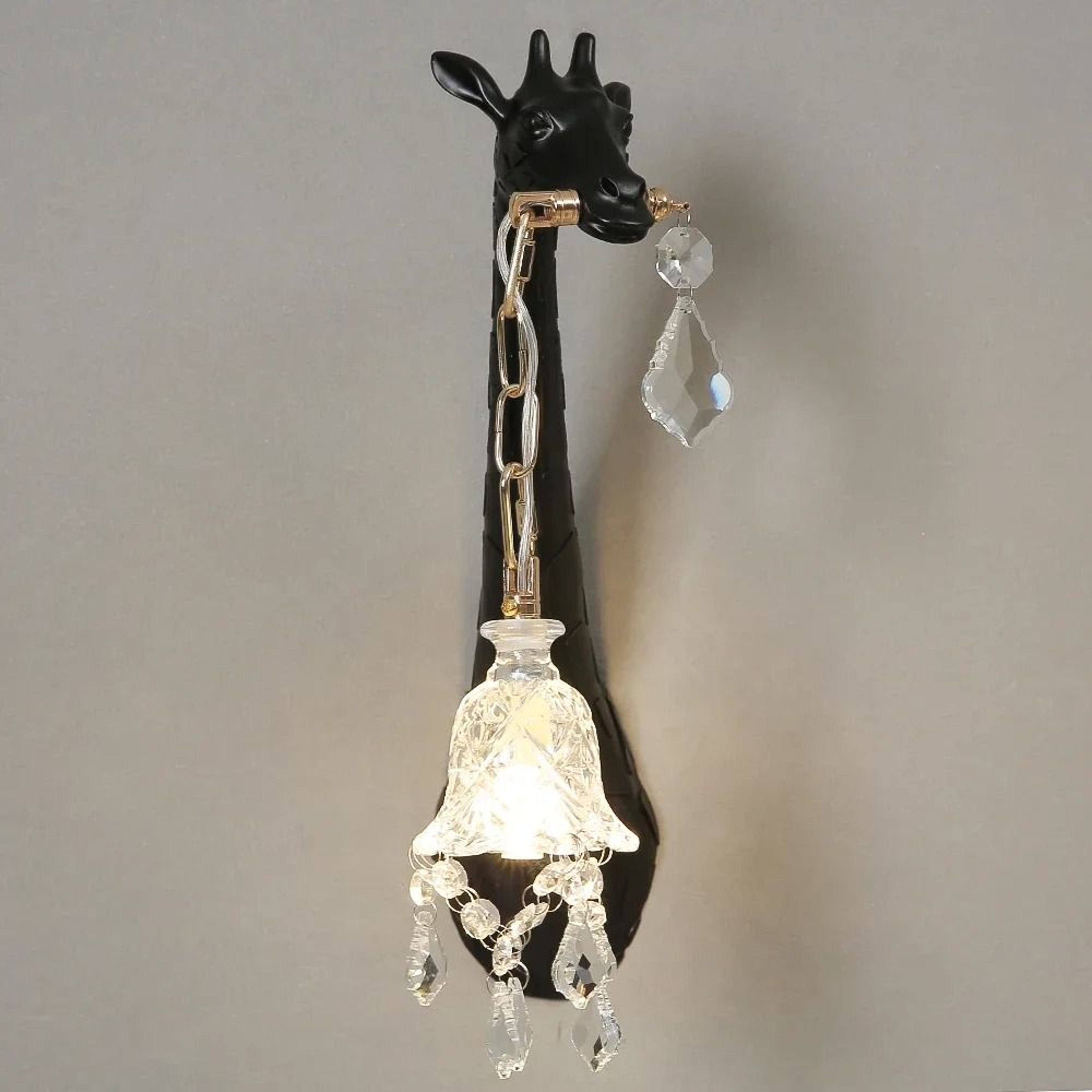Golden Giraffe Resin Wall Sconce 7