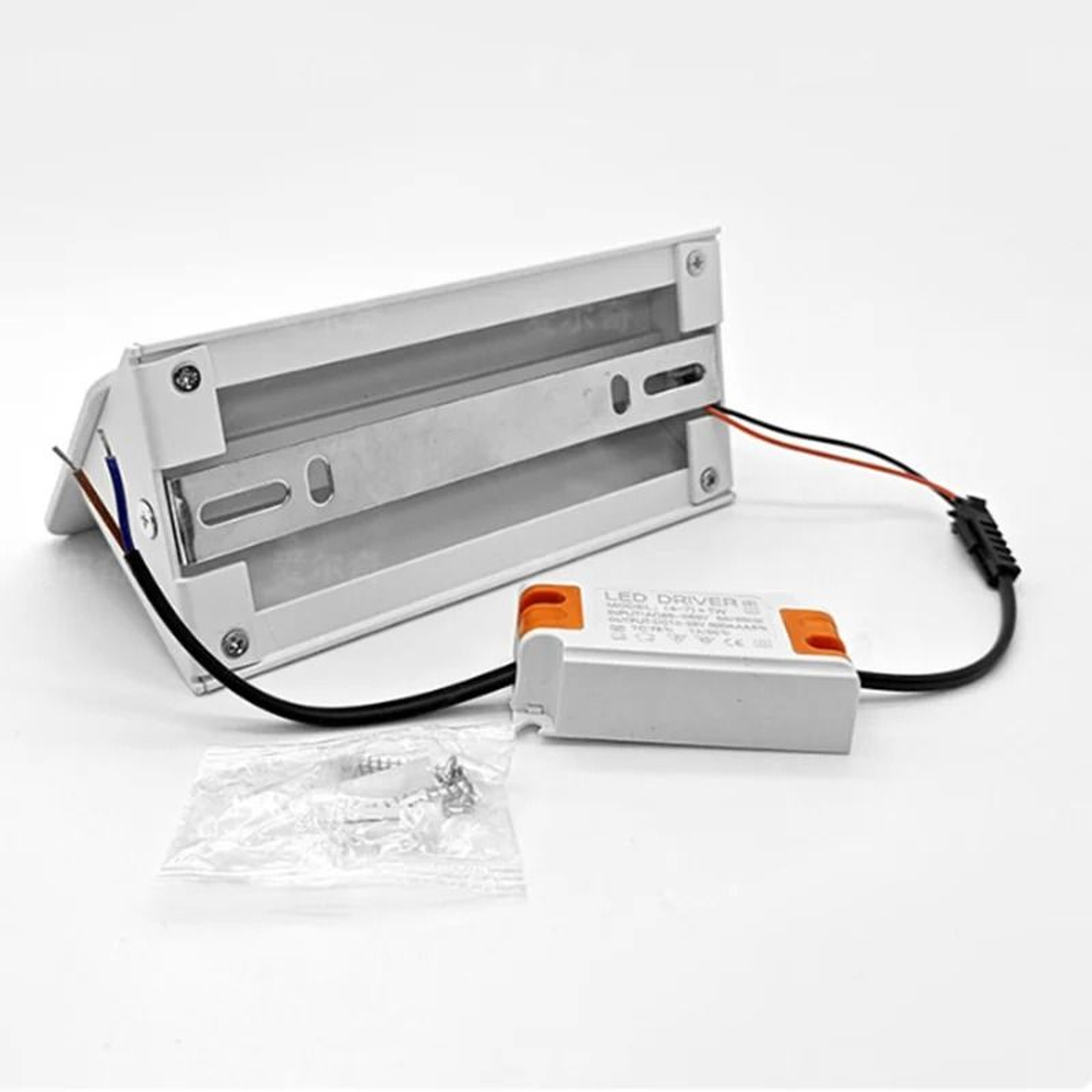 Adjustable Aluminum LED Wall Light 4
