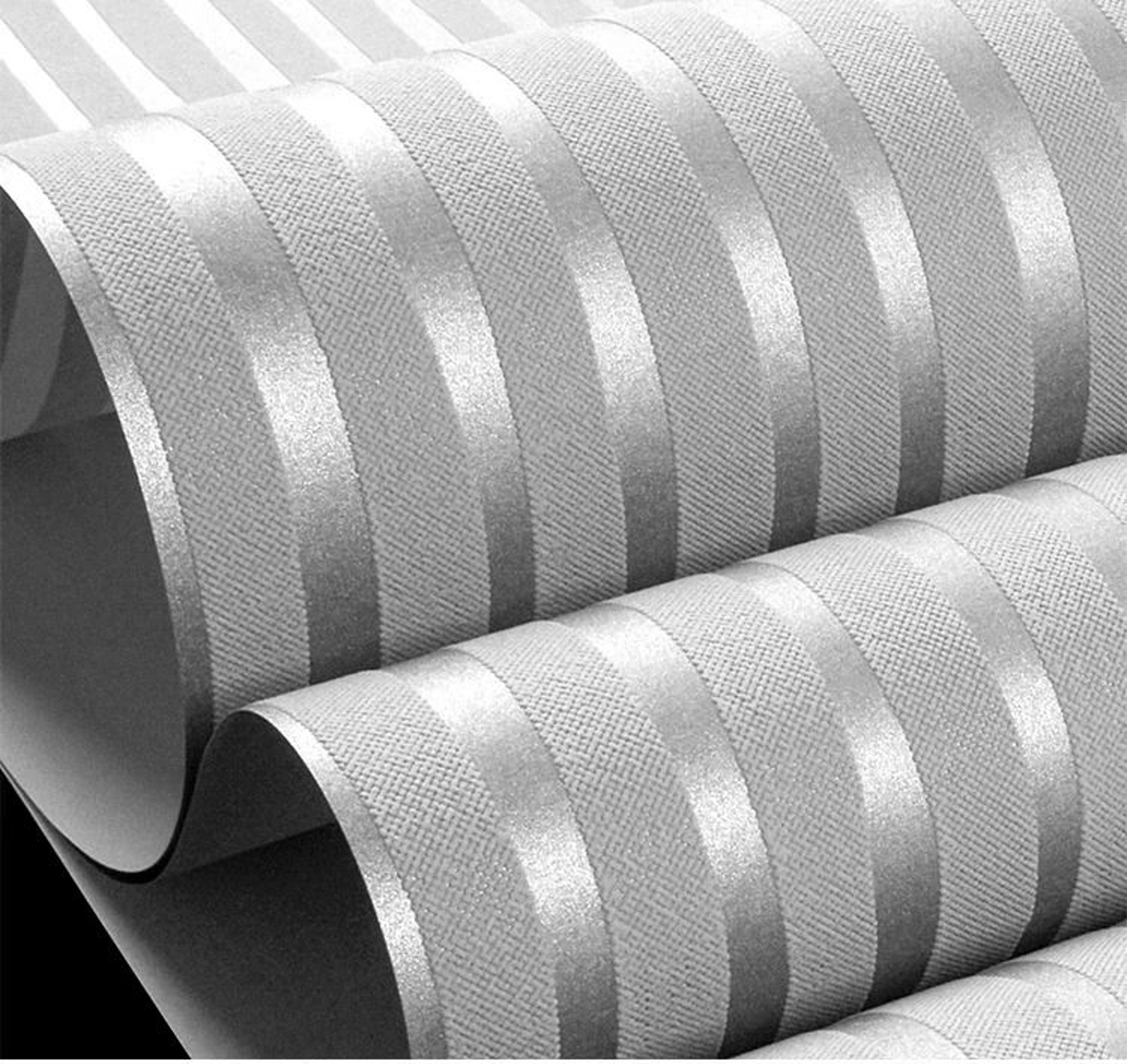 Lined Elegance Striped Wallpaper 10