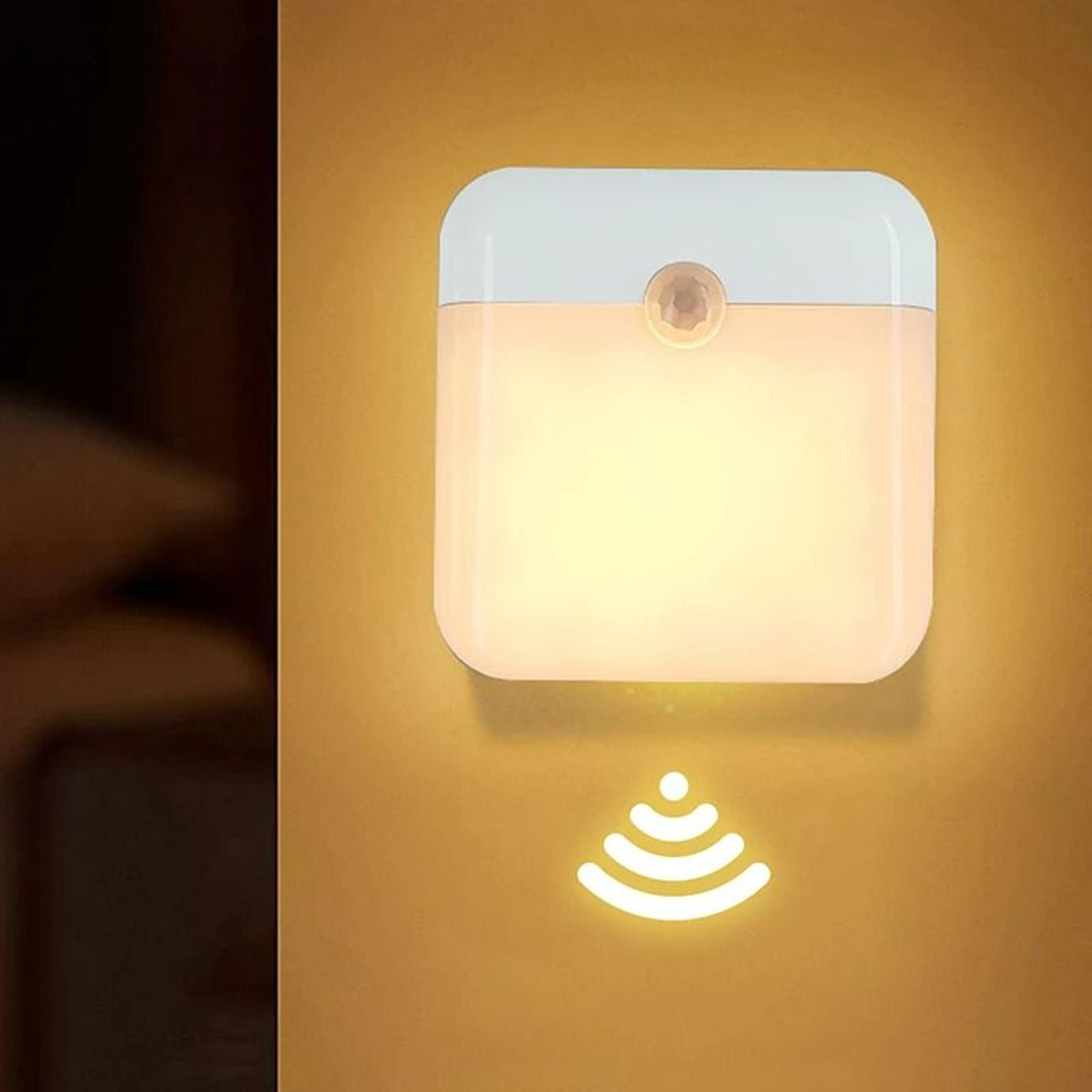 AutoLume Rechargeable Wall Light 4