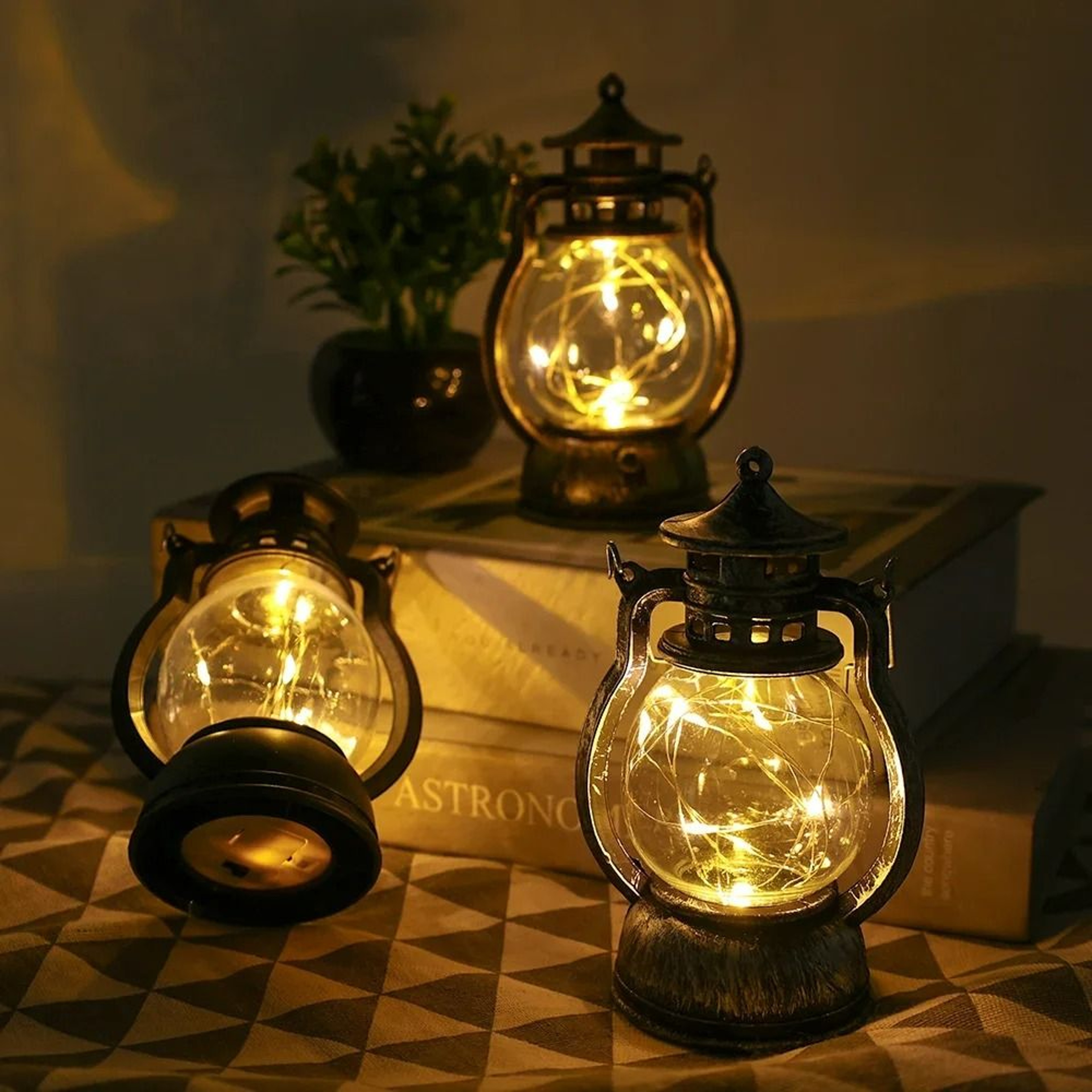 Lawnlume Retro Night Lantern 0