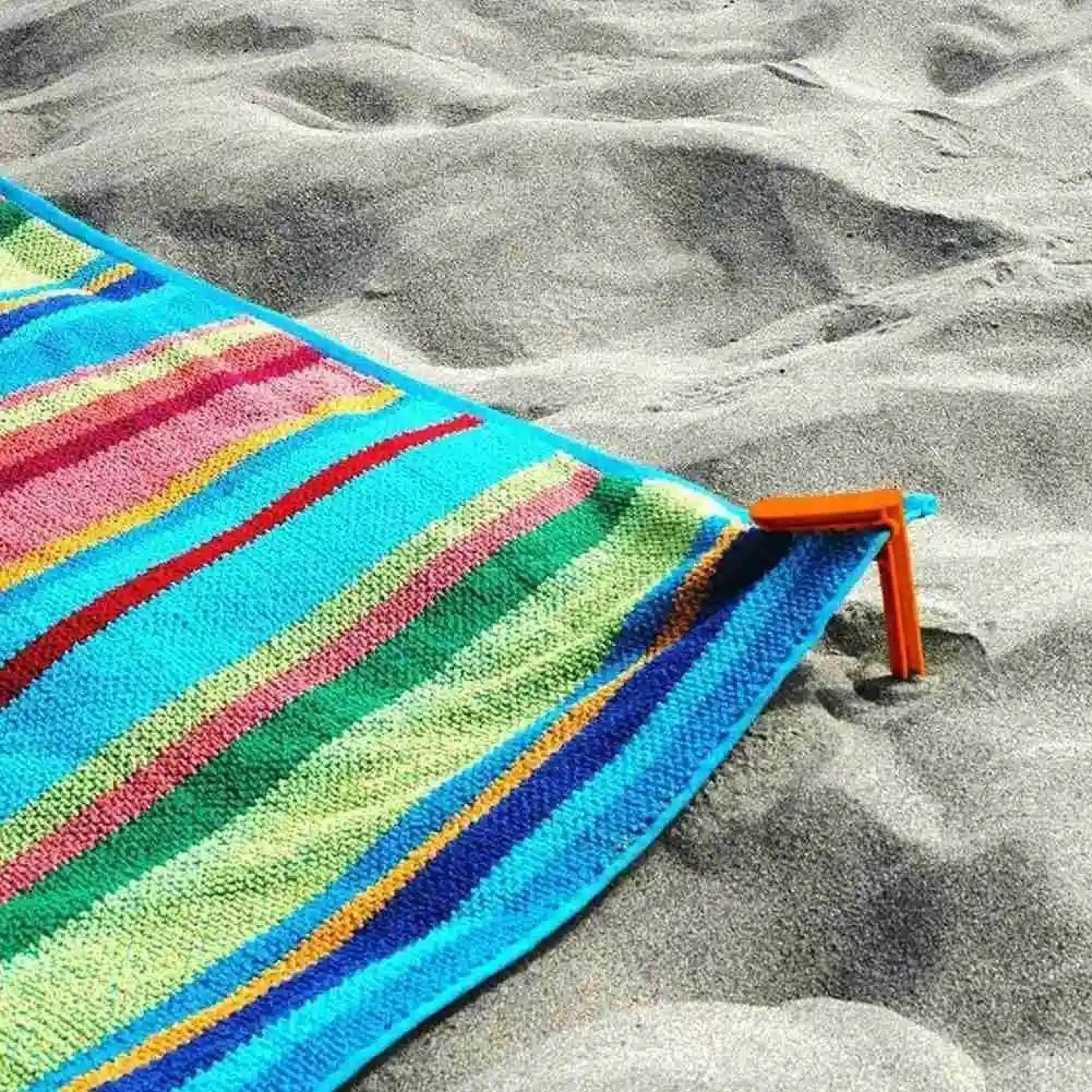 Beach Towel Grip Clips 4