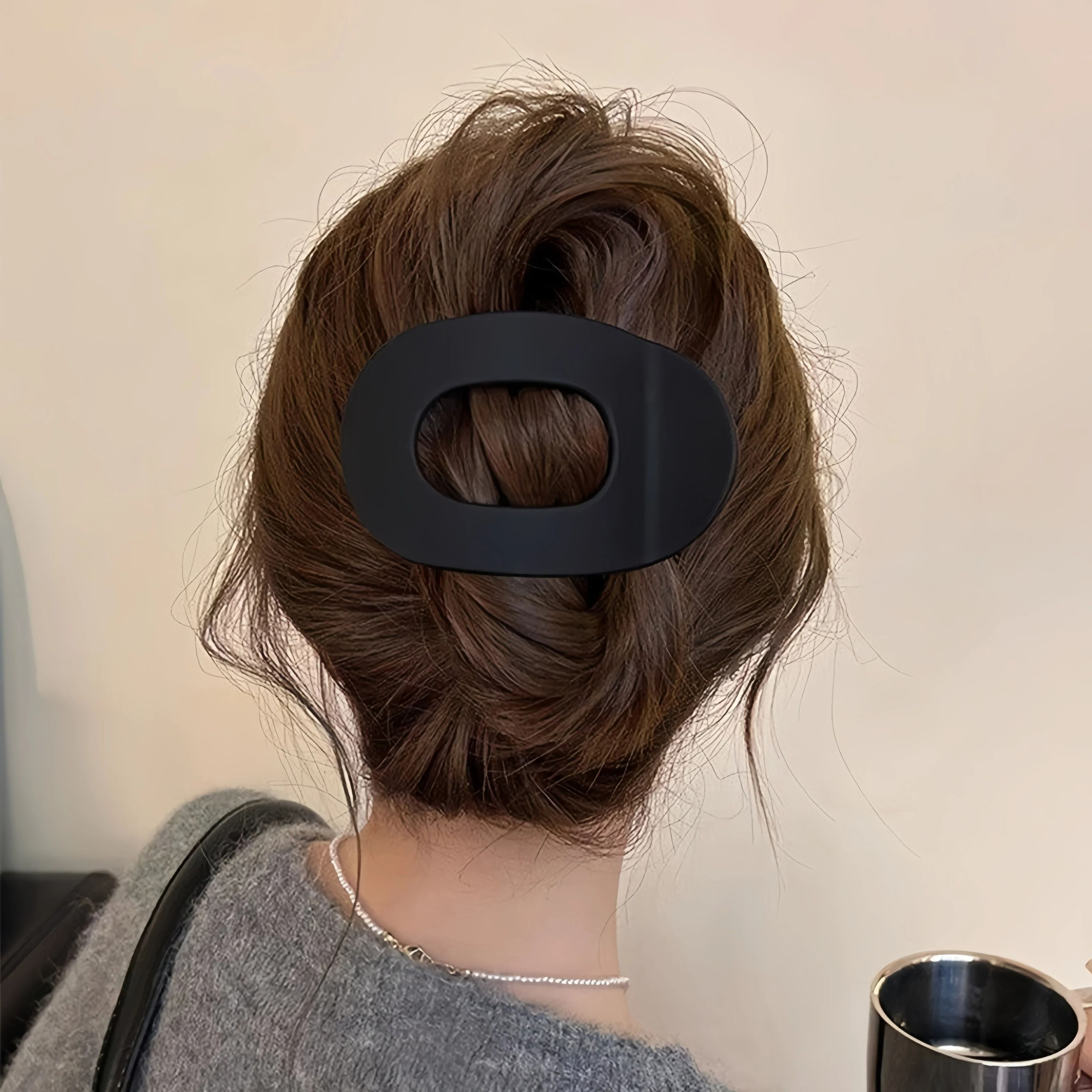 SleekSpoon Matte Hair Claw 3
