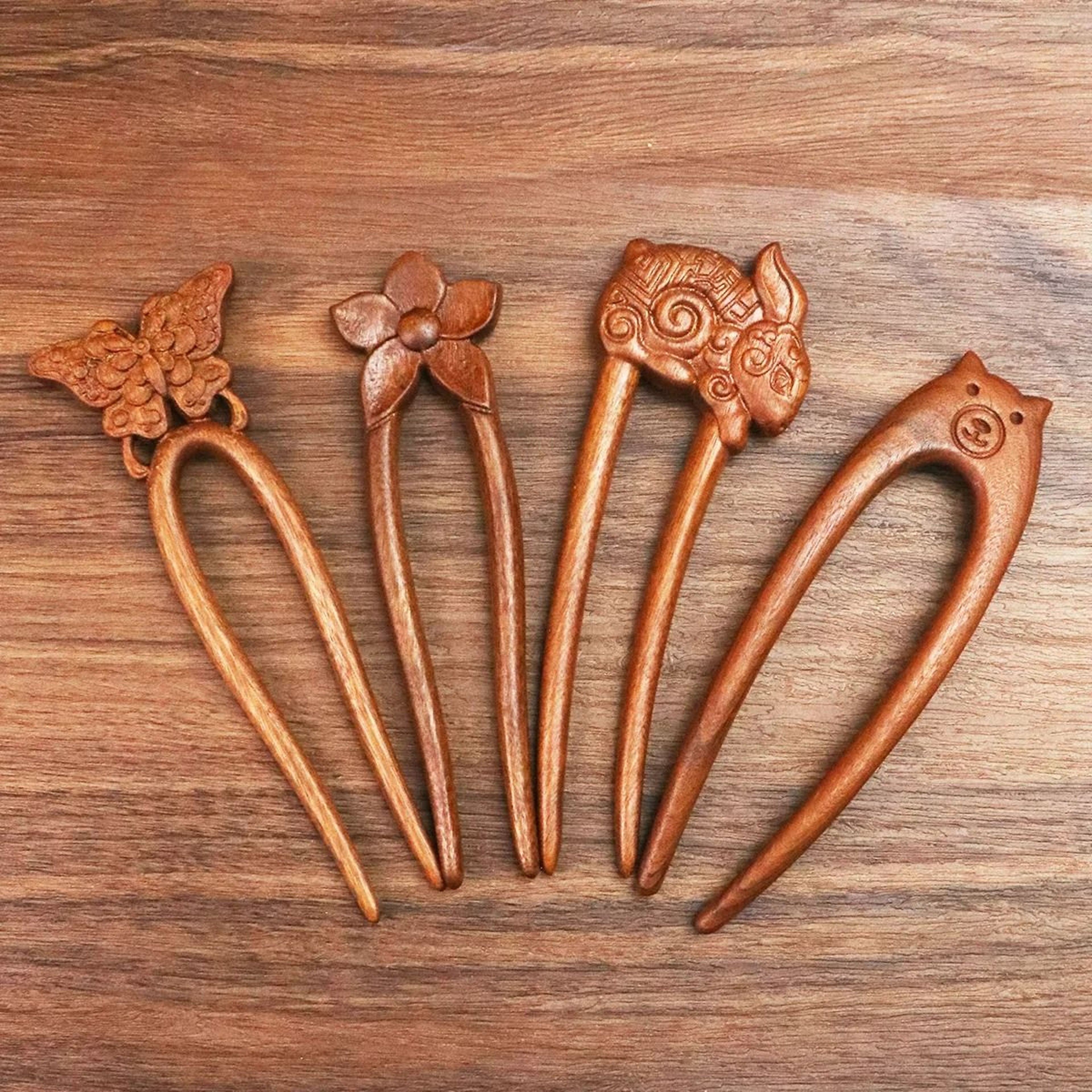 WhimsyWood U Shape Hair Fork 3