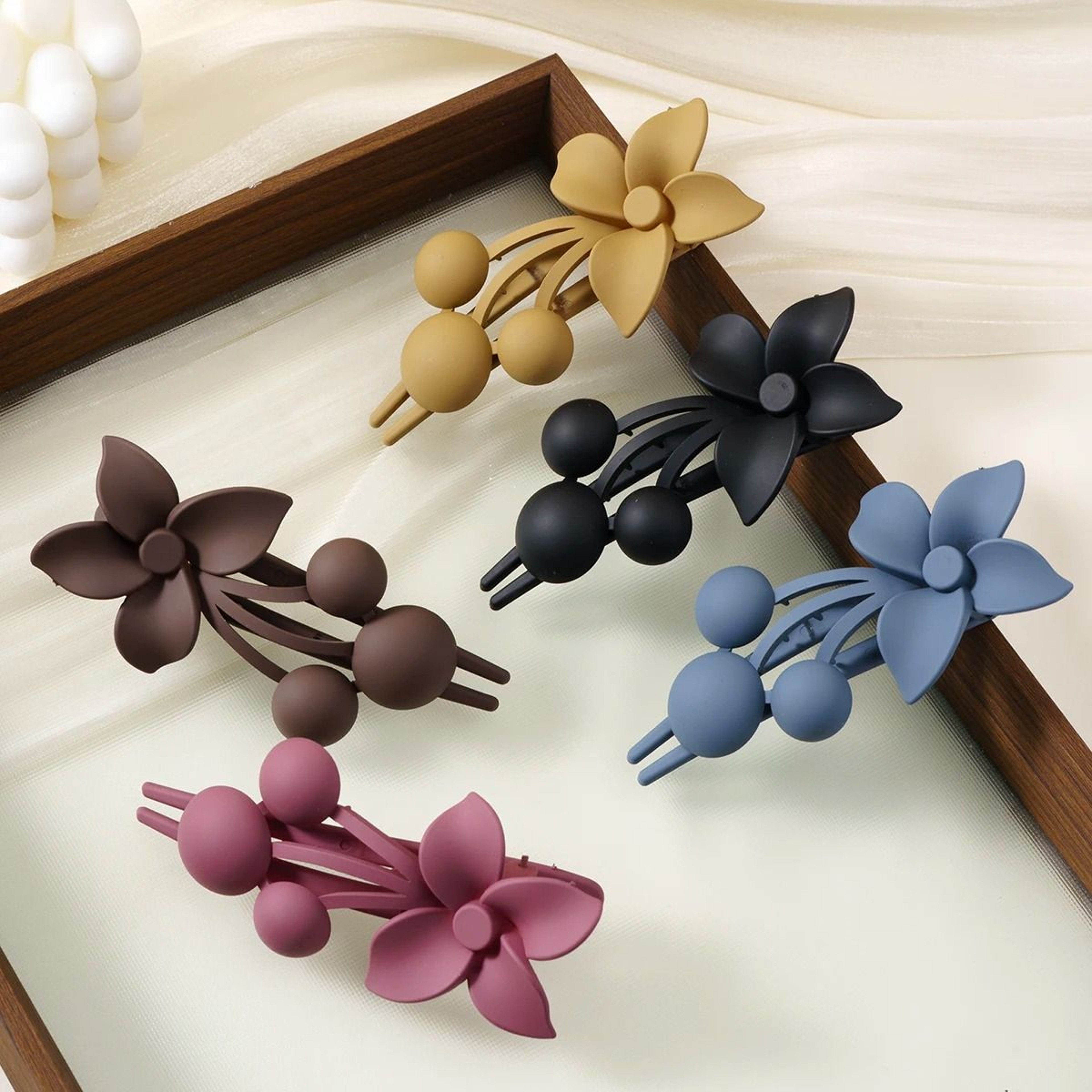 FrostBloom Flower Hair Claw 4