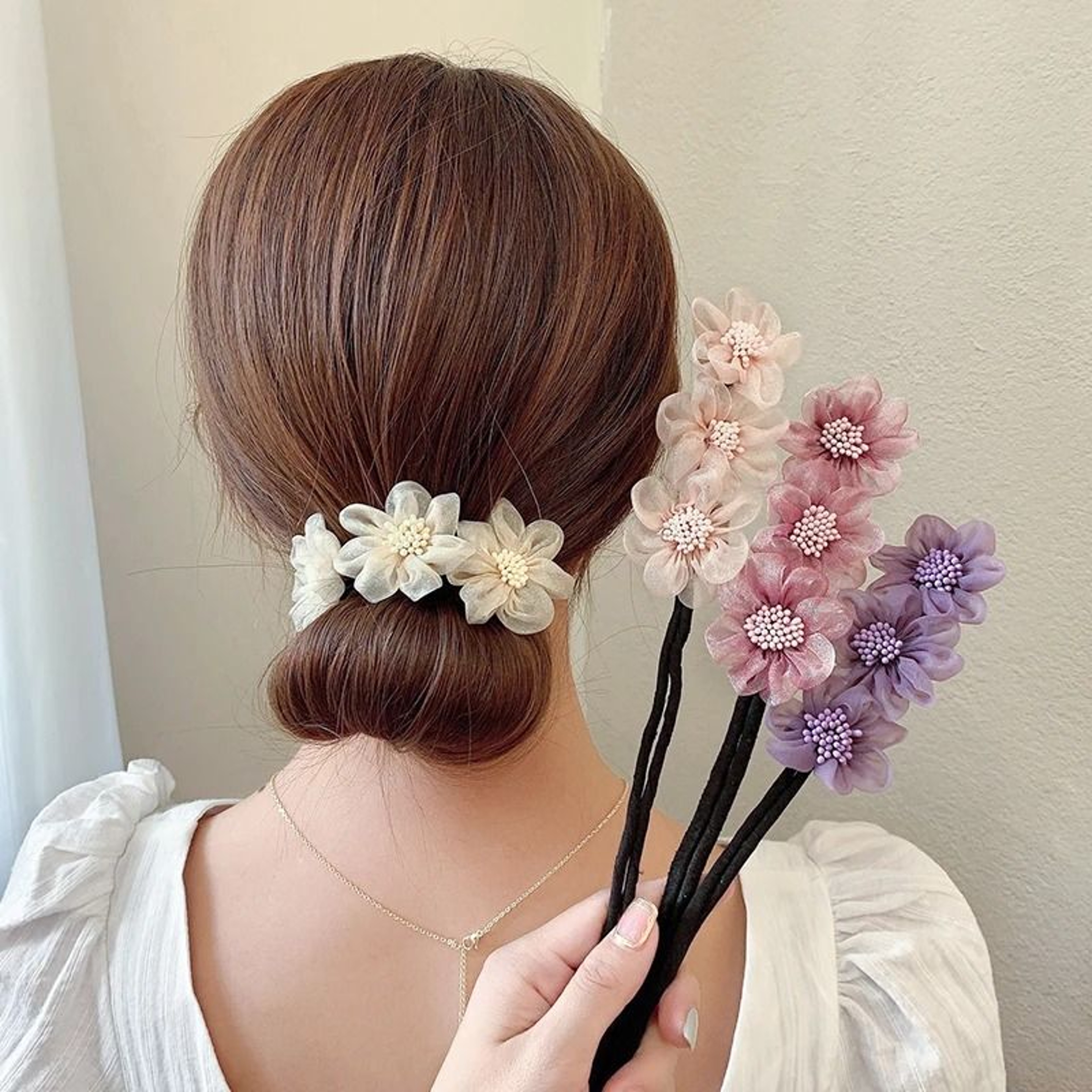 BloomTwist Chiffon Bun Maker 0