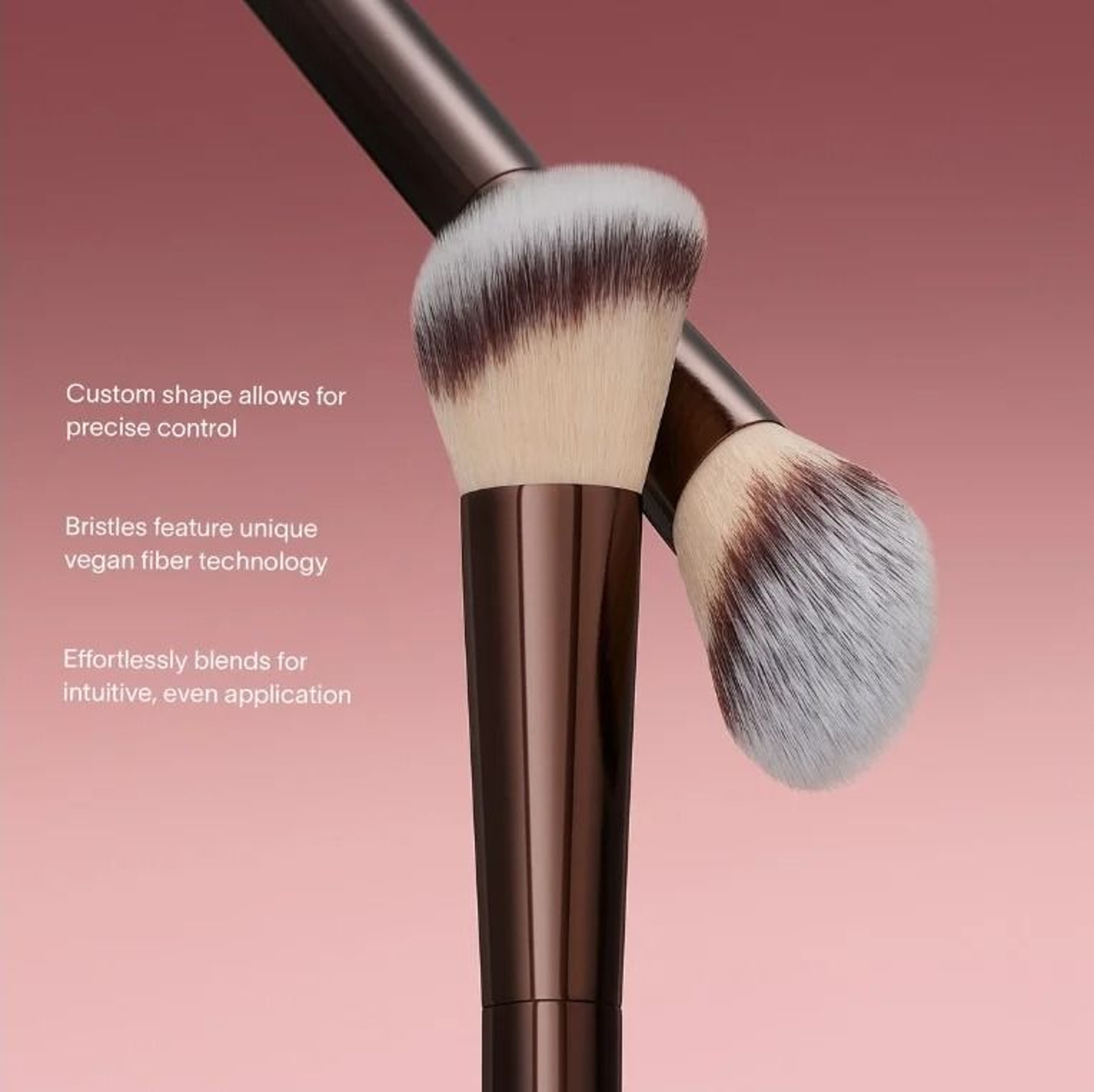 GlowSculpt Cream Blush Brush 3