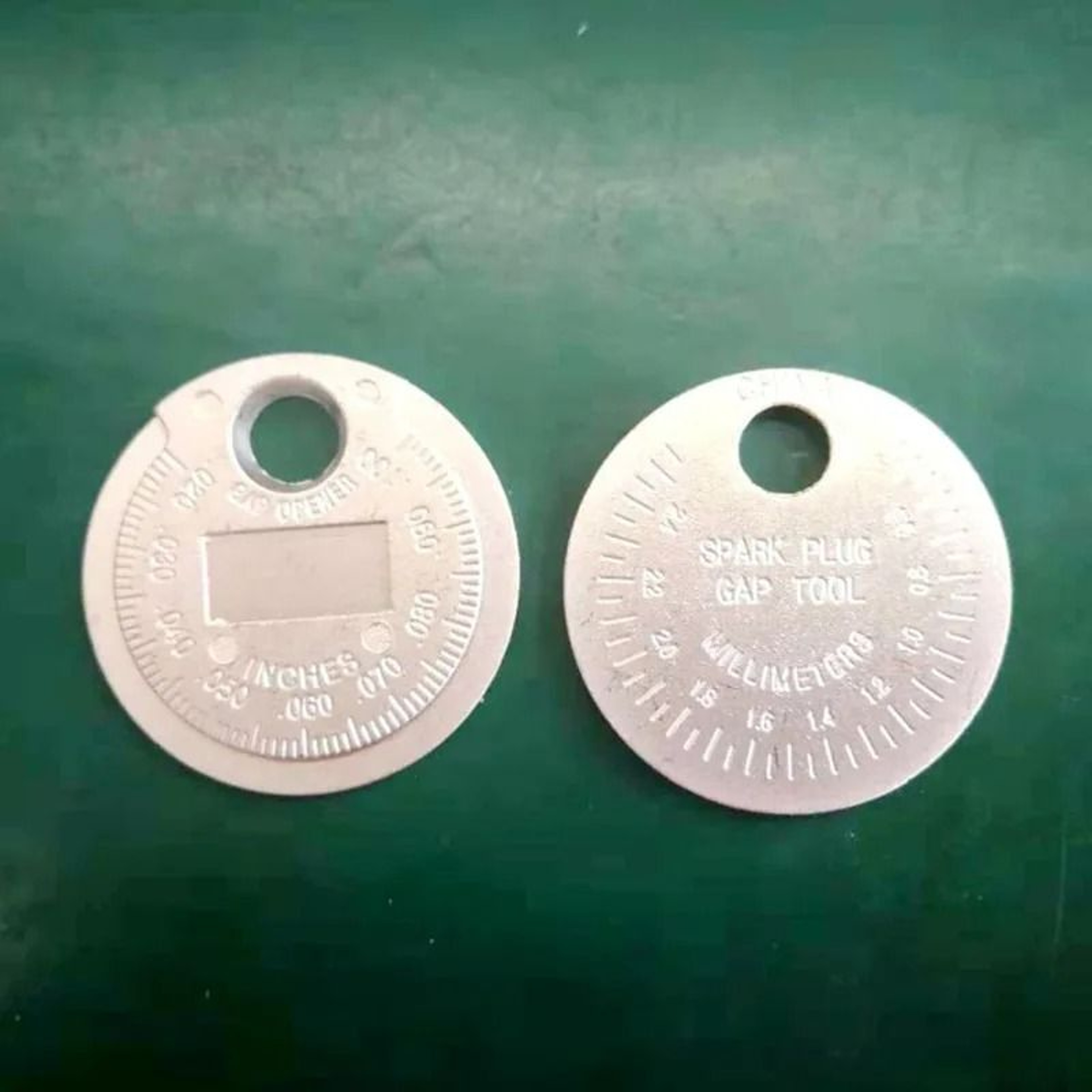 SparkCheck Coin Style Gap Gauge 4