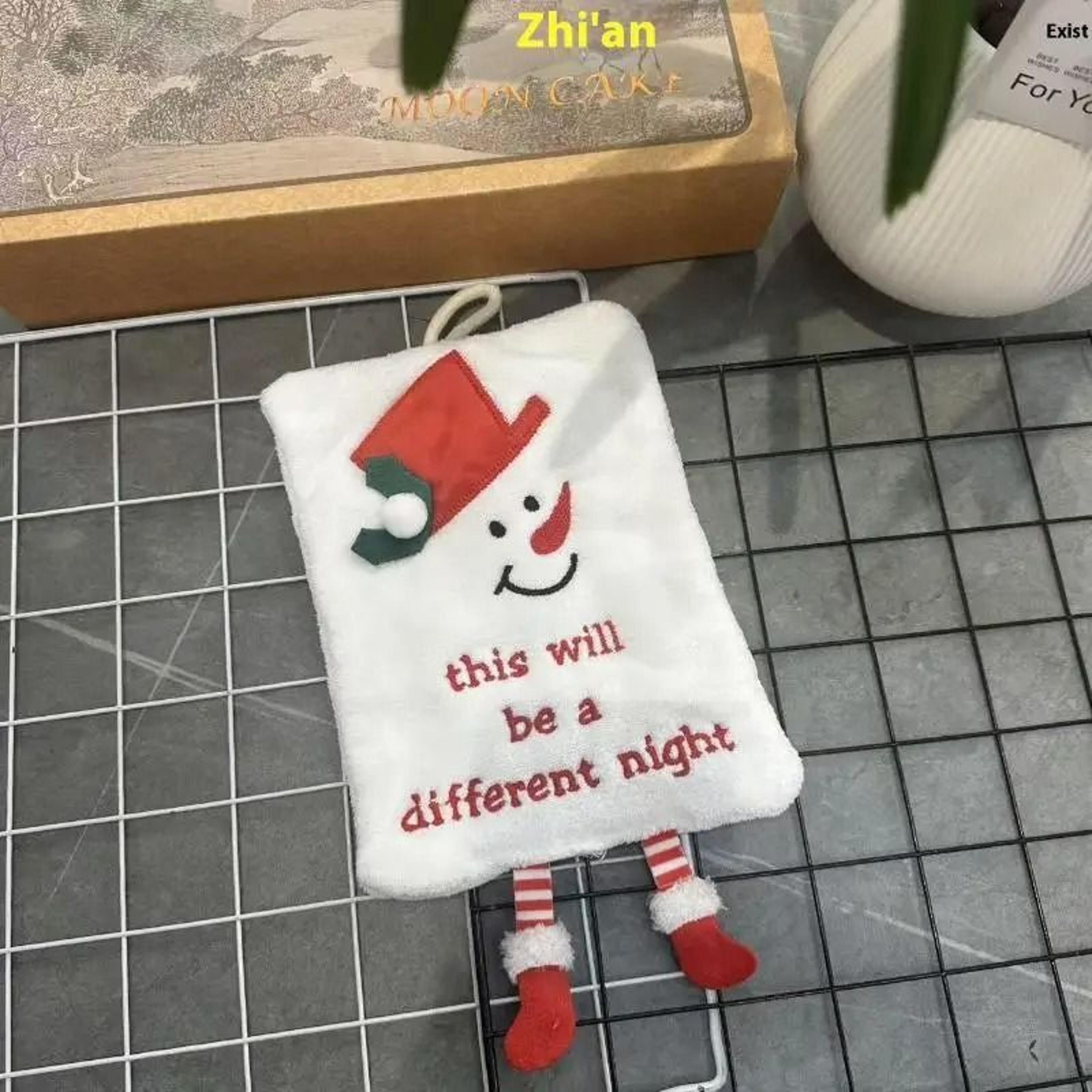 MerrySnug Christmas Coral Fleece Hand Towel 9