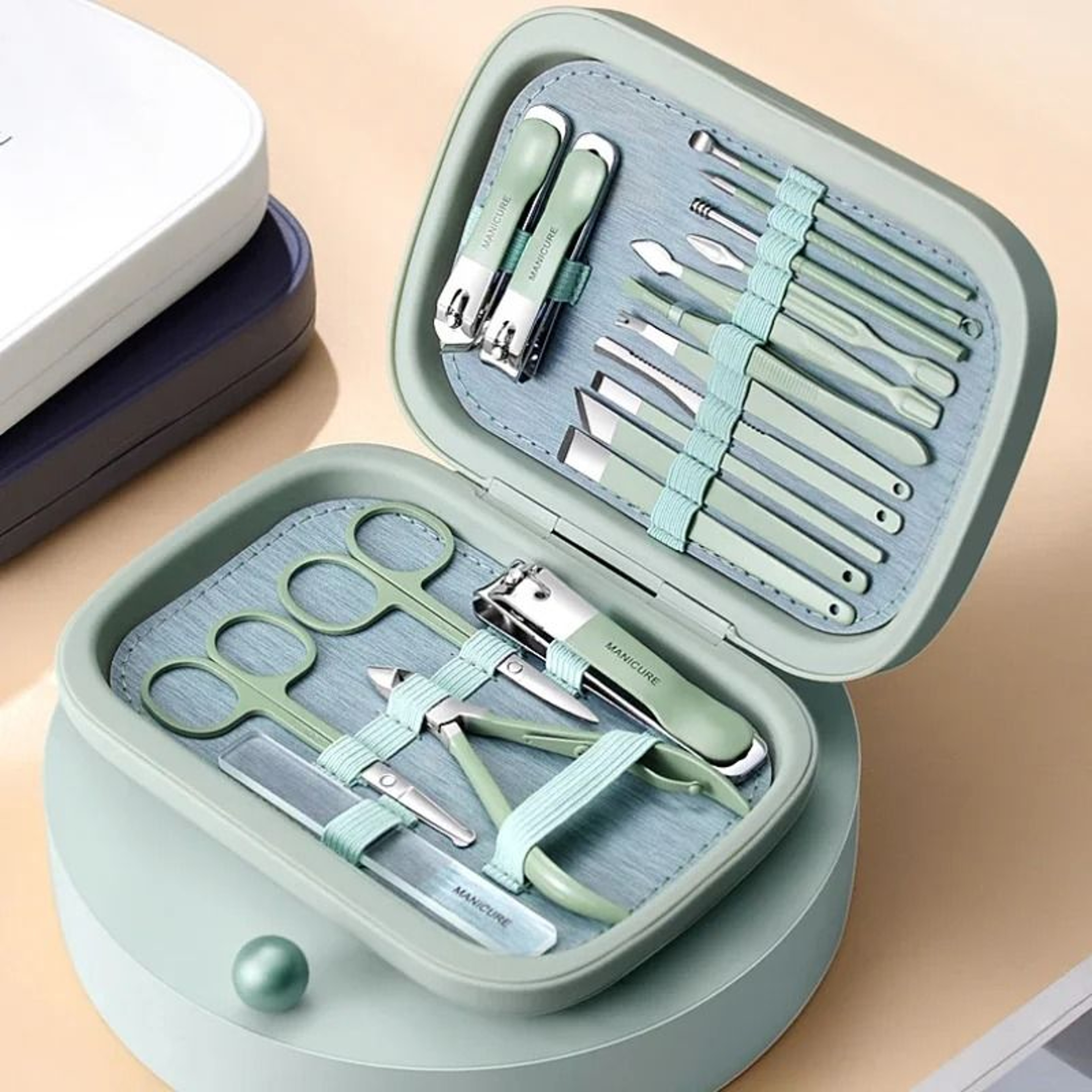 18 In 1 Professional Stainless Steel Manicure Pedicure Nail Clippers Kit With Grooming Scissors And 4