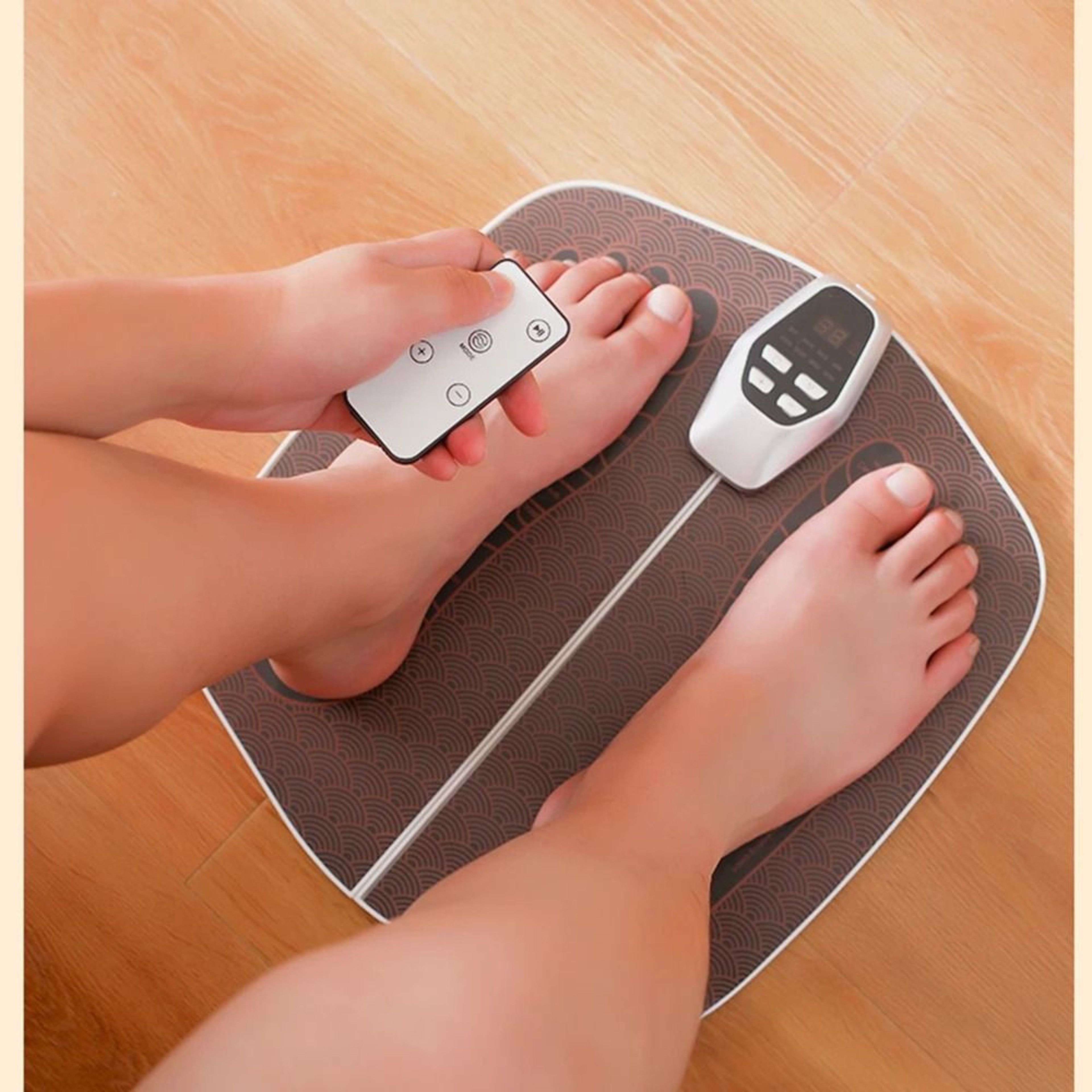 TENS Foot Muscle Electrostimulator Massager Pad With Remote Control And Relaxation Therapy Modes 0