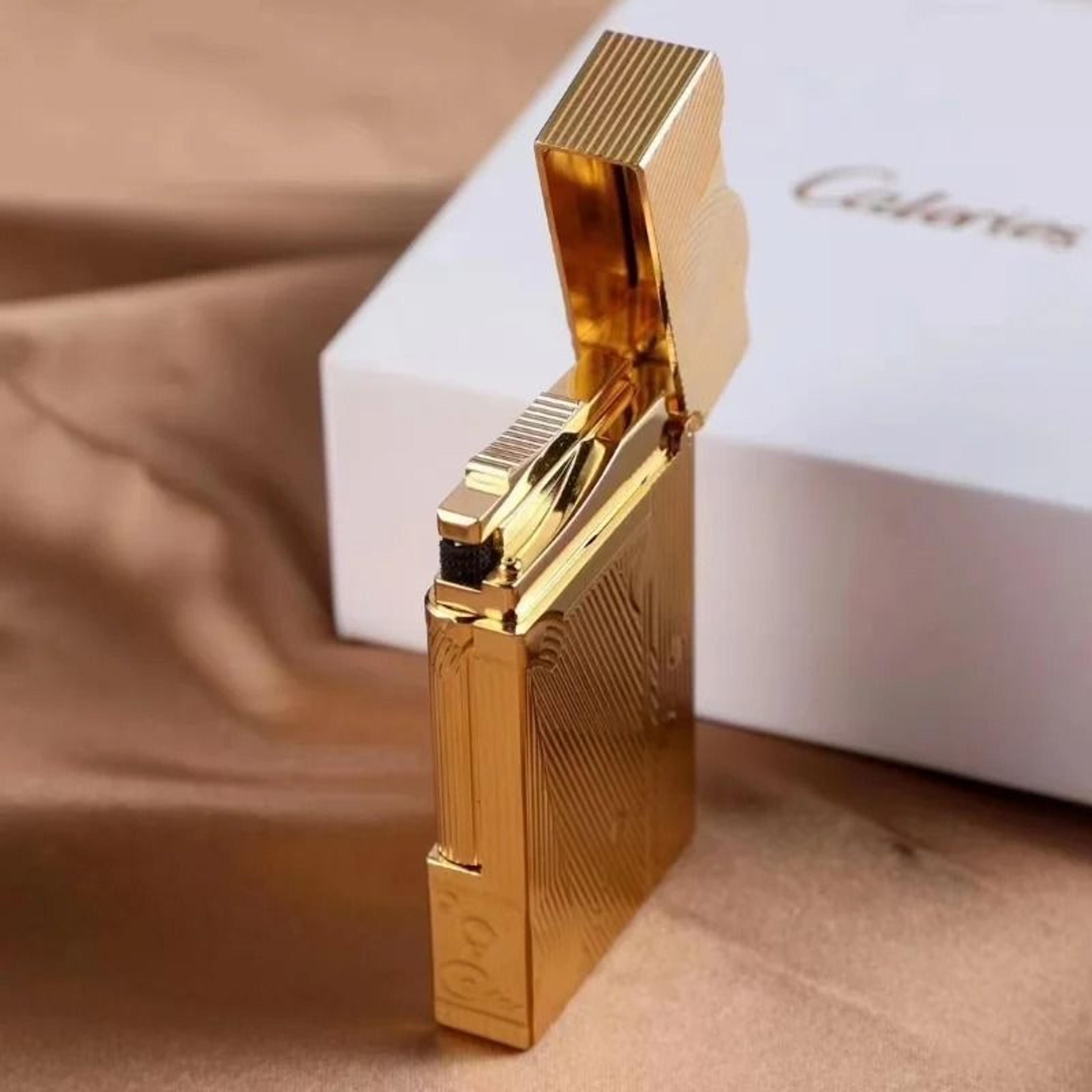 Gold Mermaid Pattern Vintage Pure Copper Gas Lighter 2