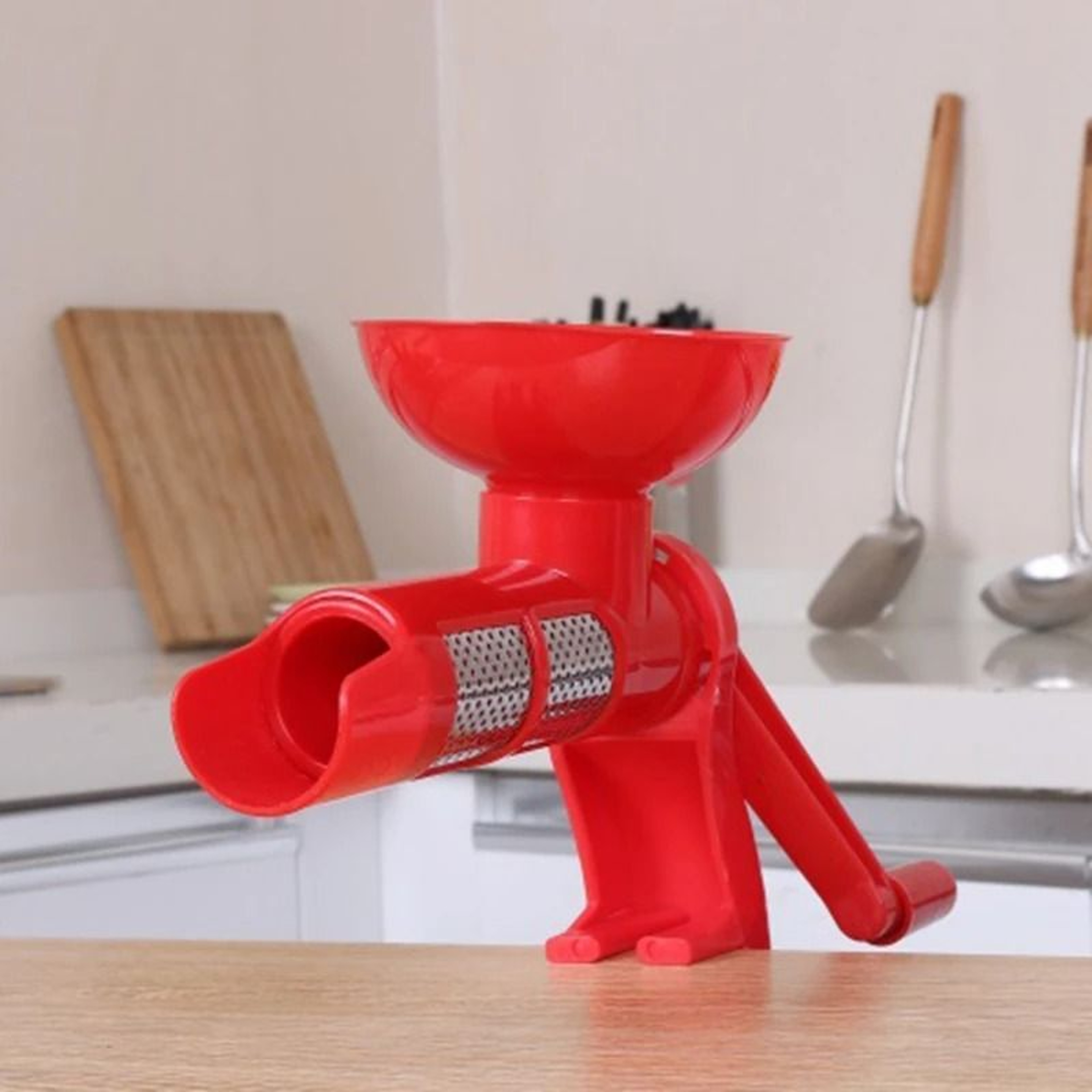 Plastic Manual Tomato Sauce Juicer And Fruit Vegetable Tool 0