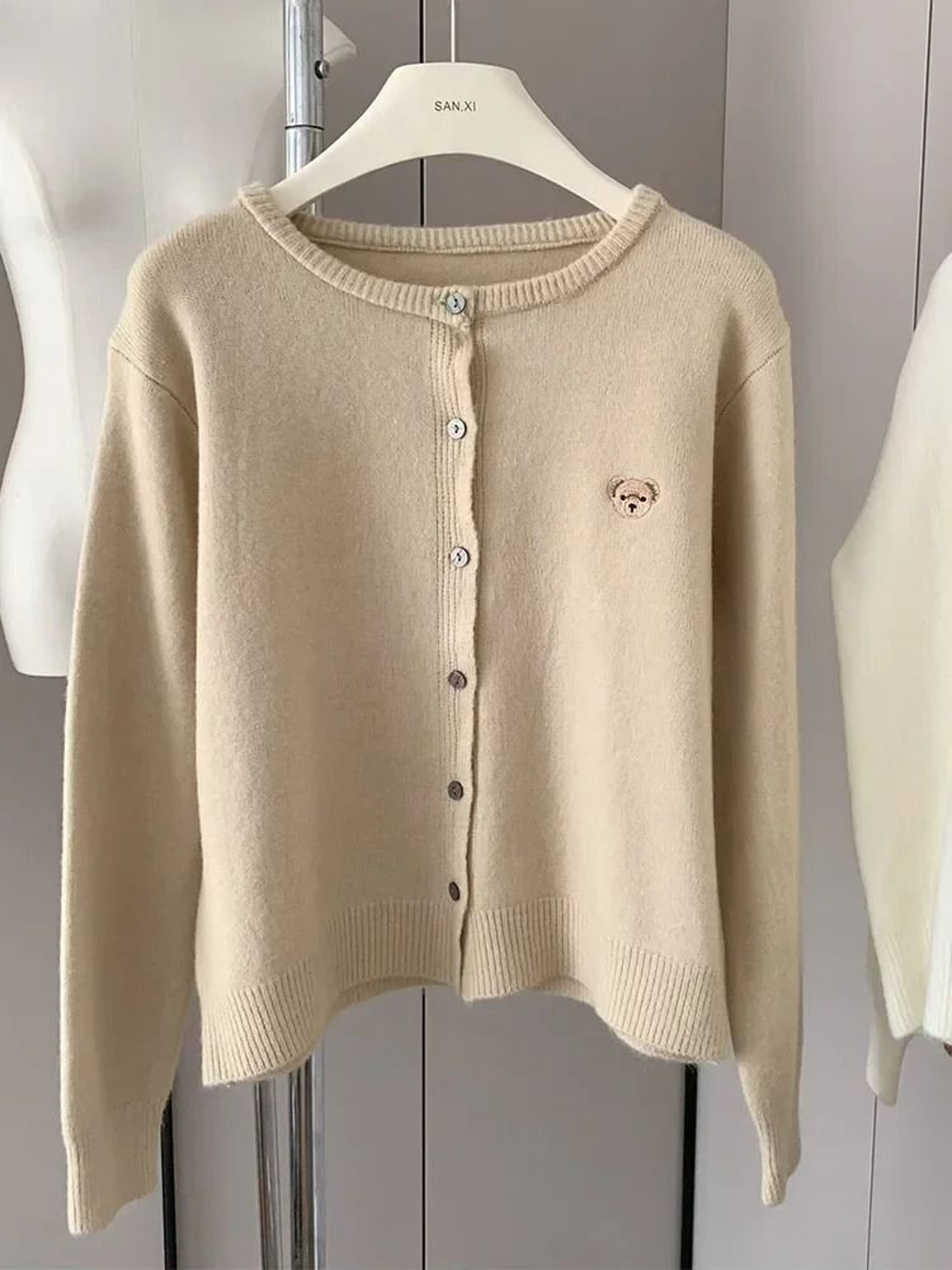 Zekye Autumn O Neck Knit Sweater With Sweet Cartoon Embroidery 3