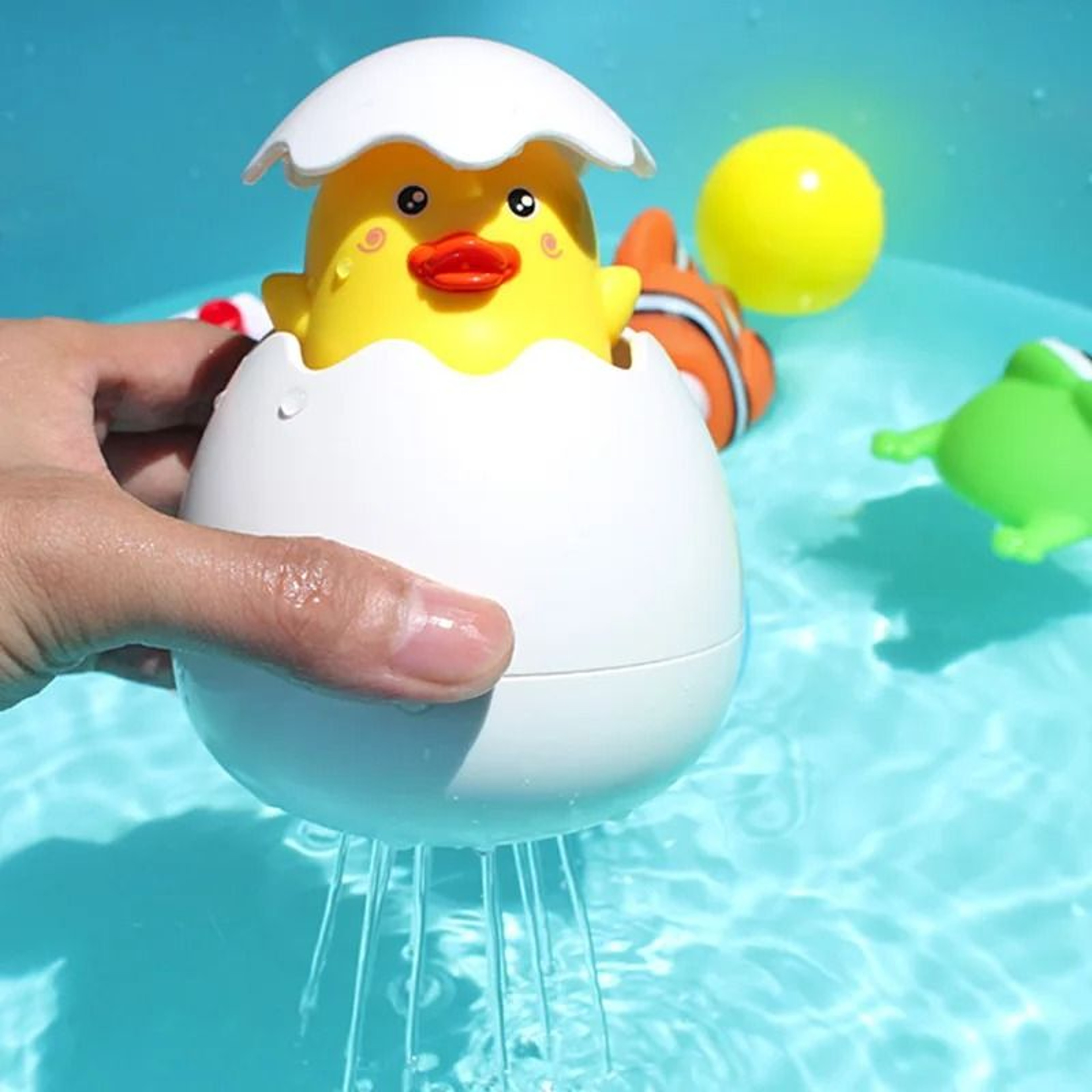 Baby Bathing Toy Duck Penguin Egg Water Spray Sprinkler 1