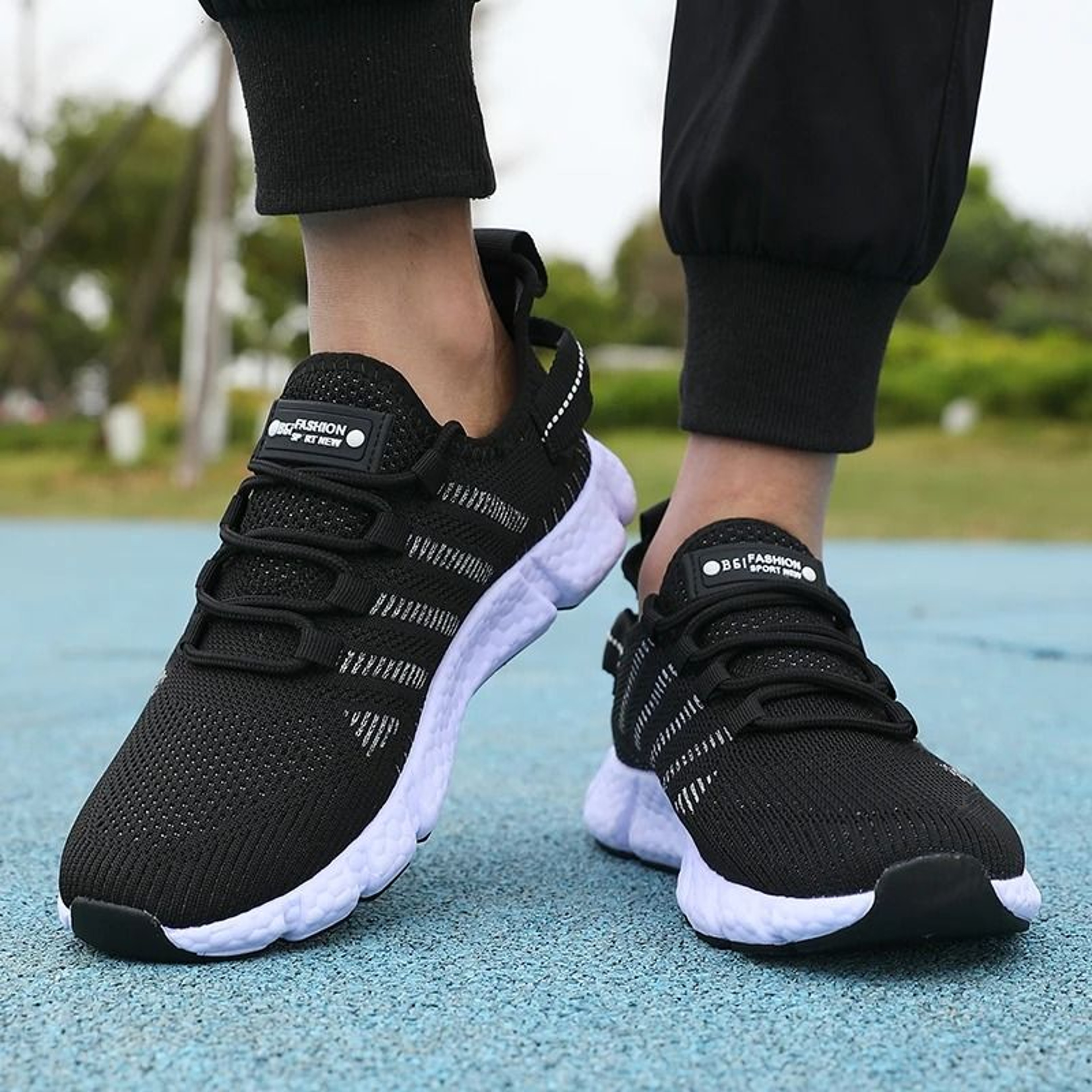 Men Mesh Breathable Running Shoes Lightweight Casual Outdoor Exercise Trainers 2