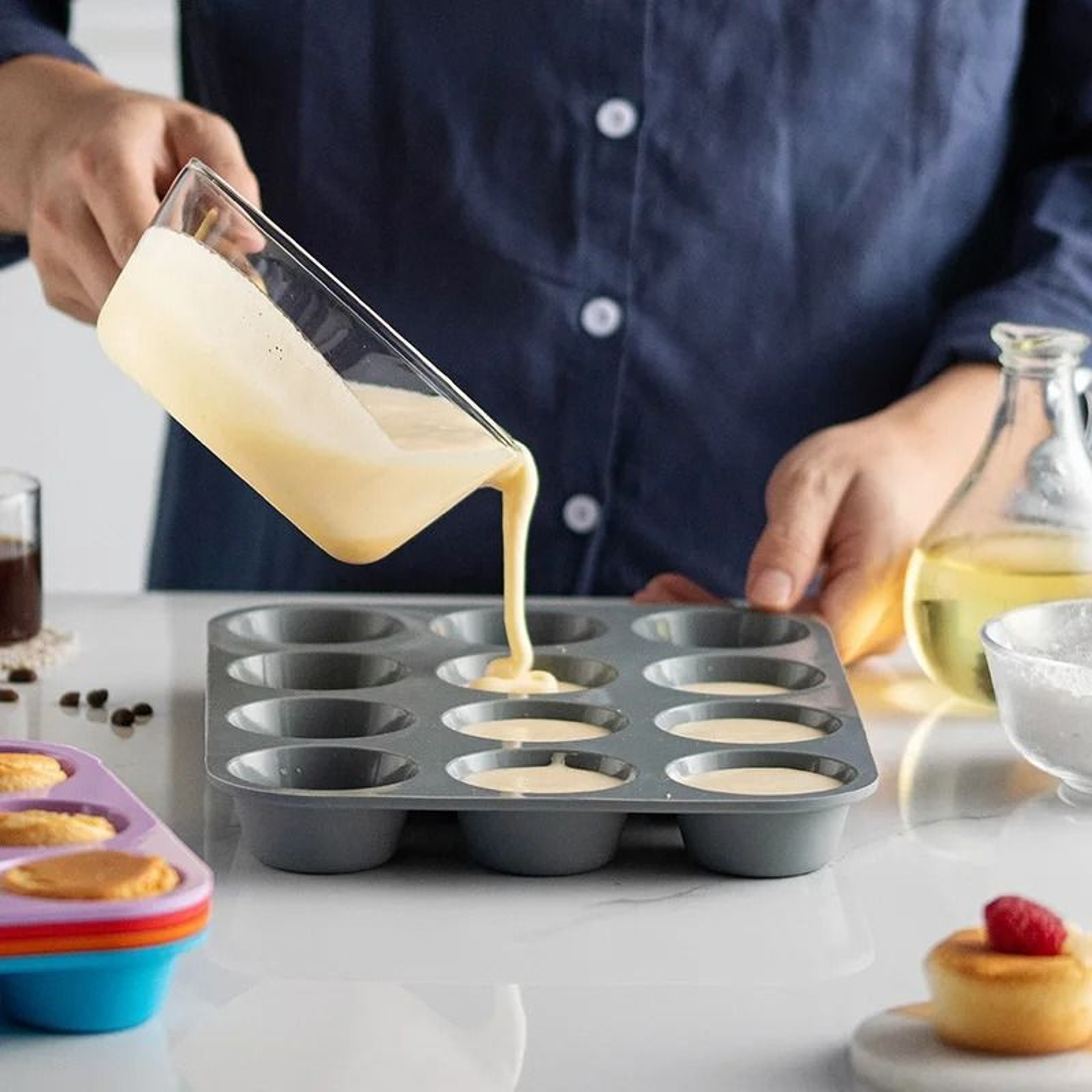12 Hole Silicone Baking Mold For Cupcakes Muffins And Chocolate 4