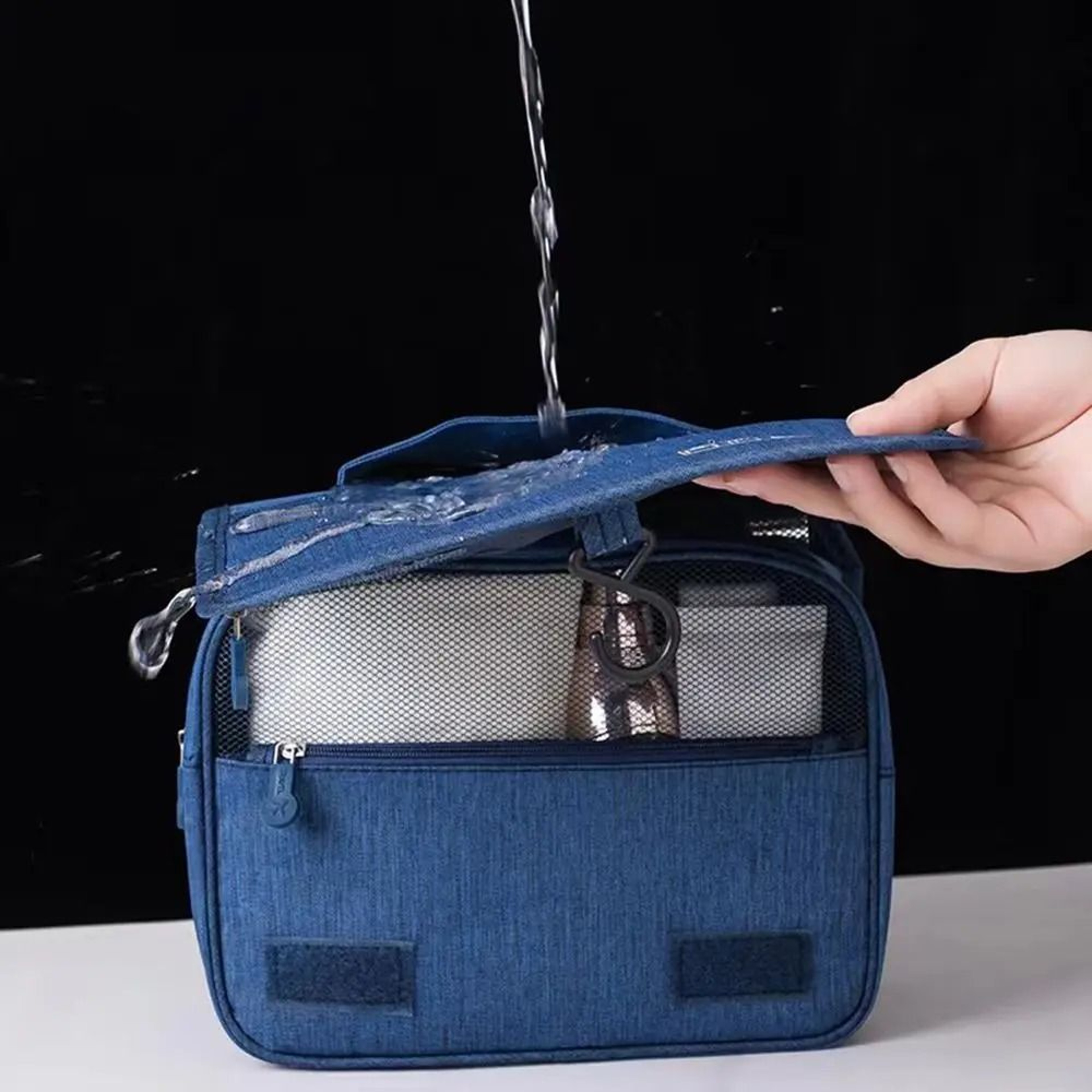 Foldable Hanging Toiletry Bag Organizer With Dry And Wet Separation For Travel And Bathroom 2