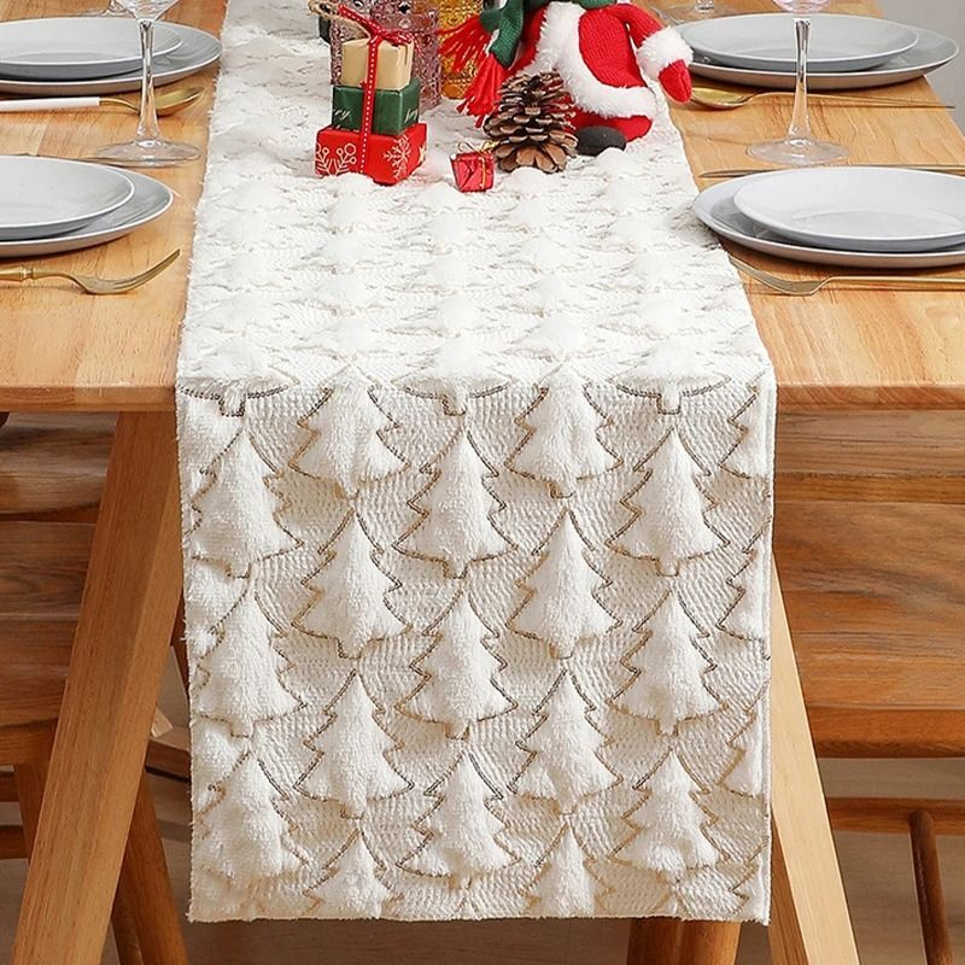 3D Green Christmas Tree Table Runner With Thickened Sequins For Holiday Dining Decor 5