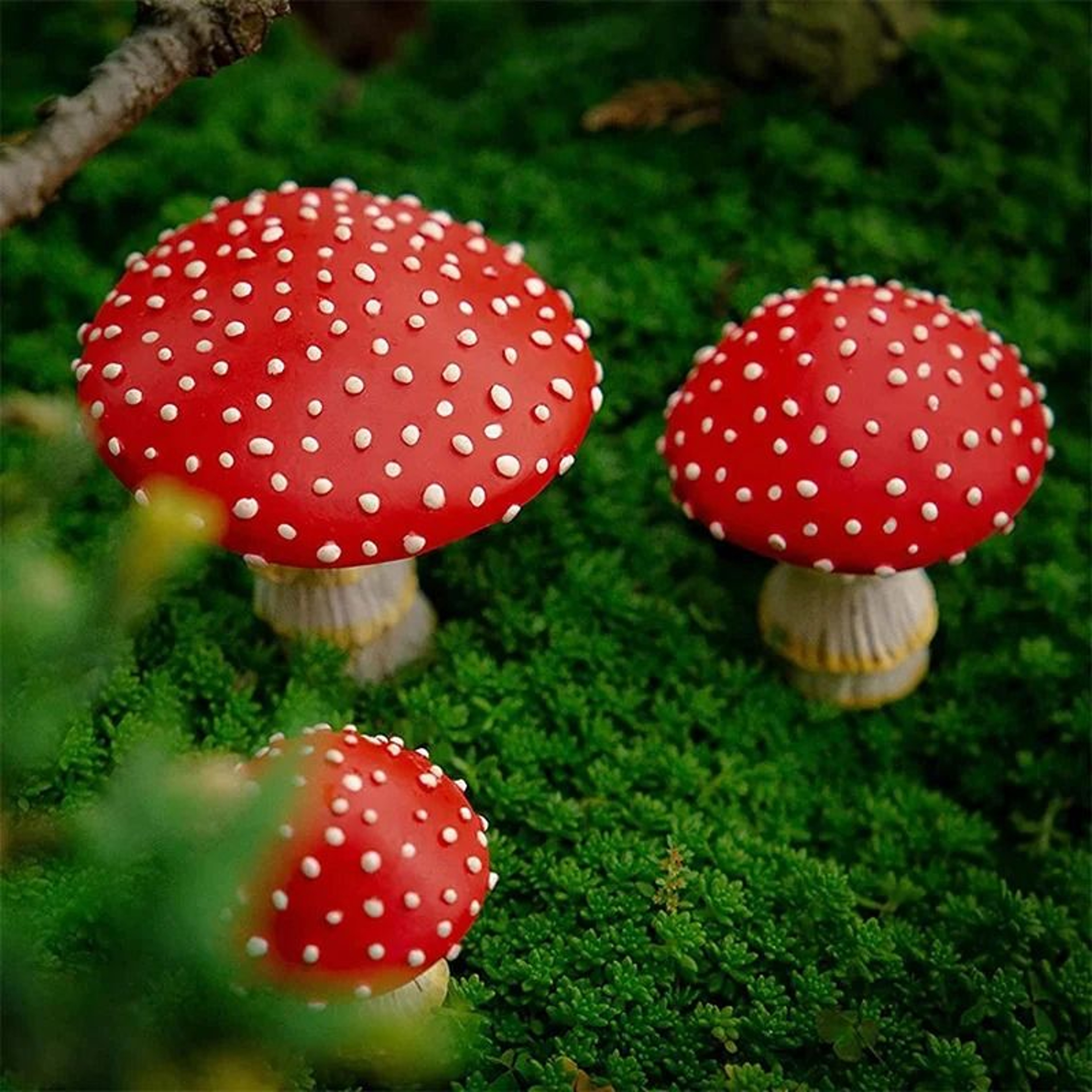 Glow In The Dark Mini Mushroom Resin Ornament For Fairy Garden Dollhouse Decor 2