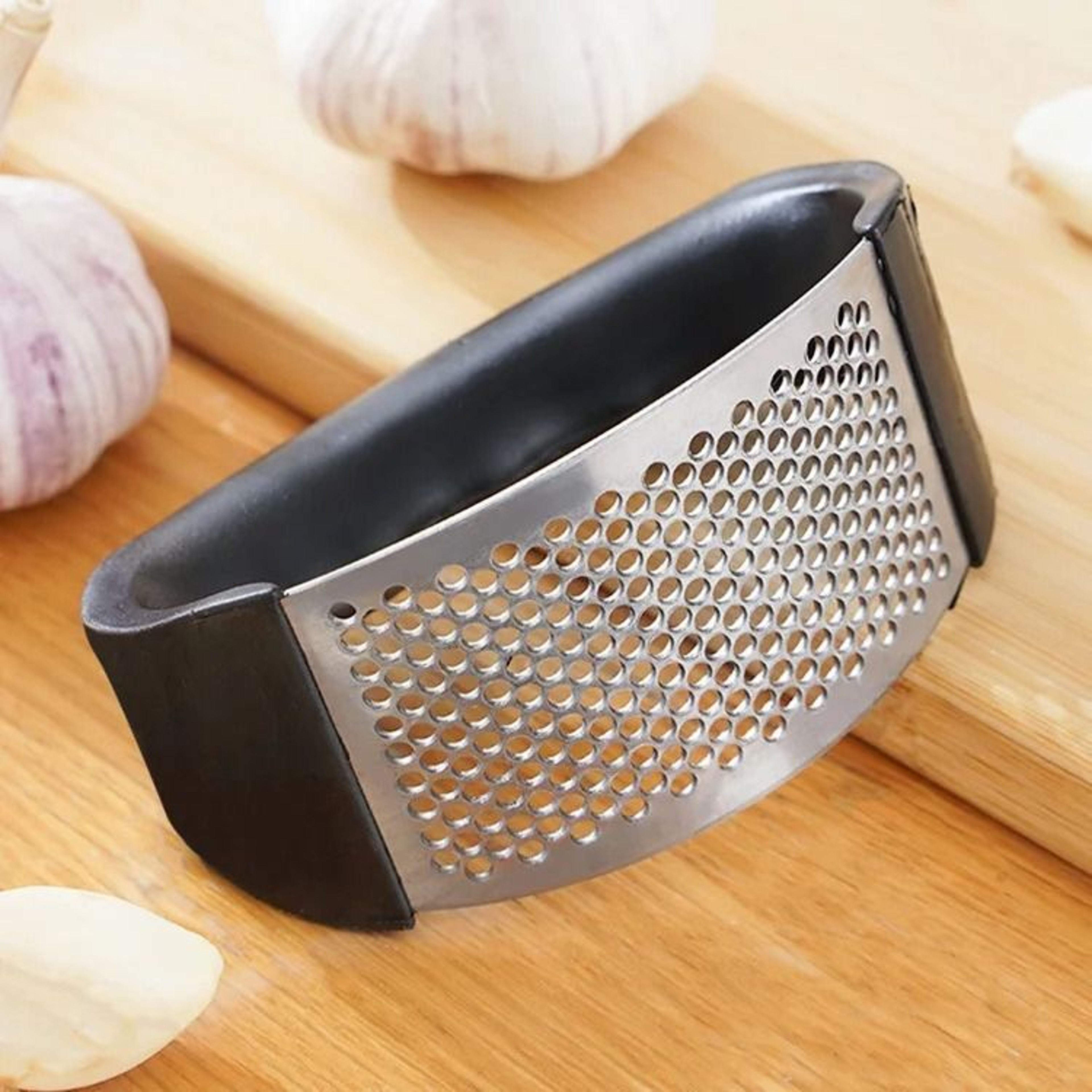 Stainless Steel Garlic Press Crusher Manual Garlic Mincer Tool 2