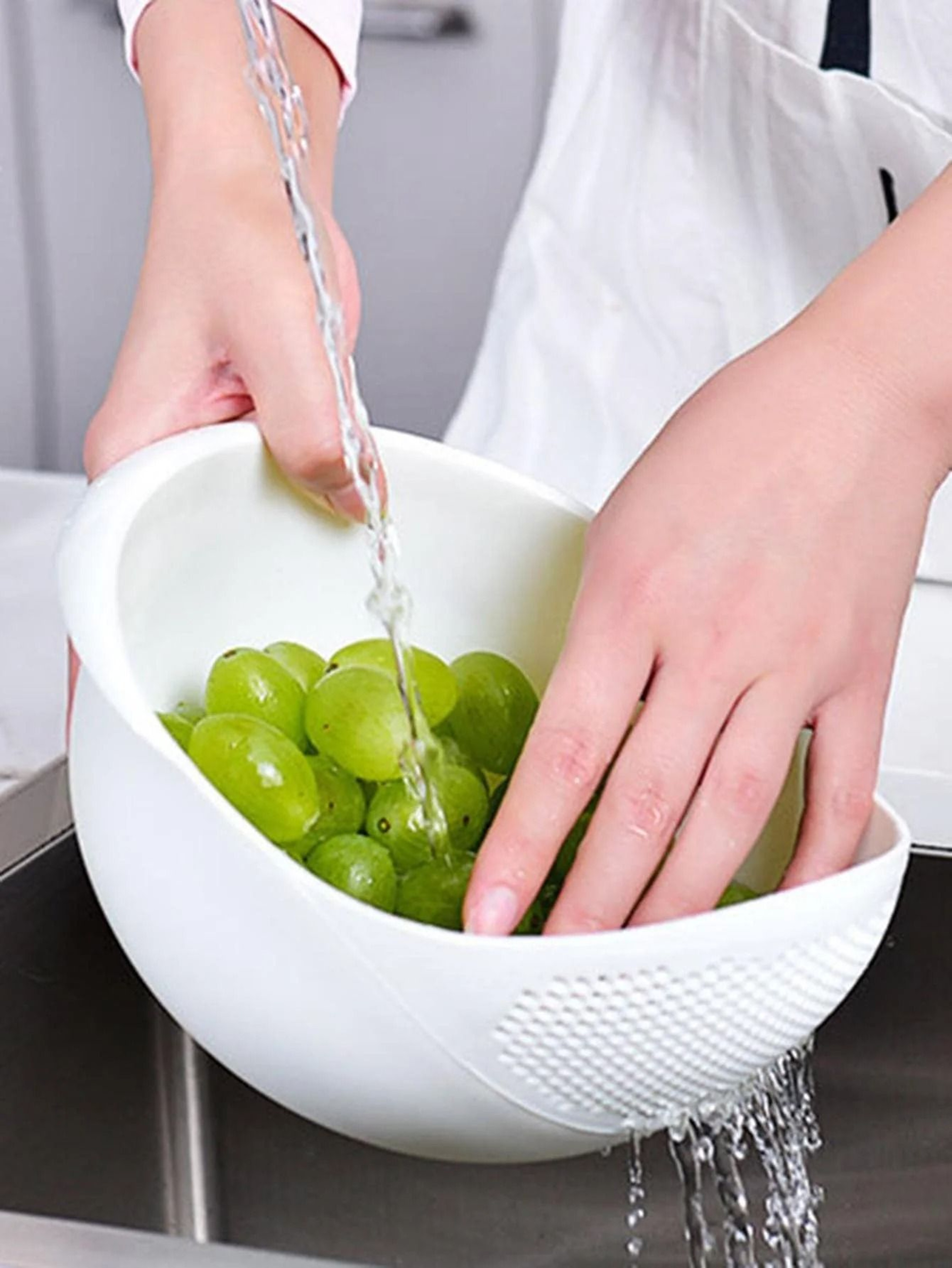 Rice Washing Colander Bowl With Handle For Rinsing And Draining 2
