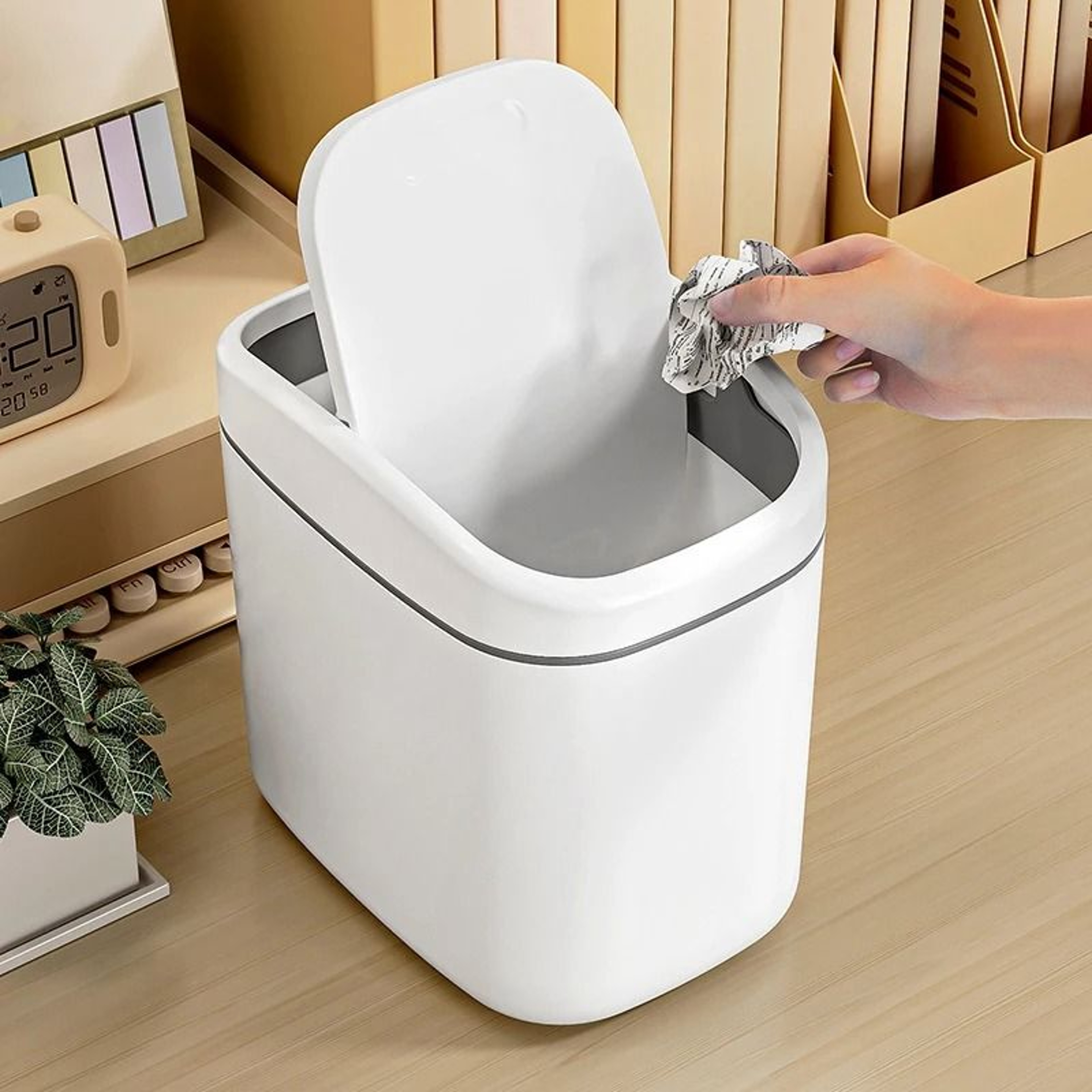 Desktop Trash Can Small Mini Garbage Can With Shake Cover For Home And Office 3