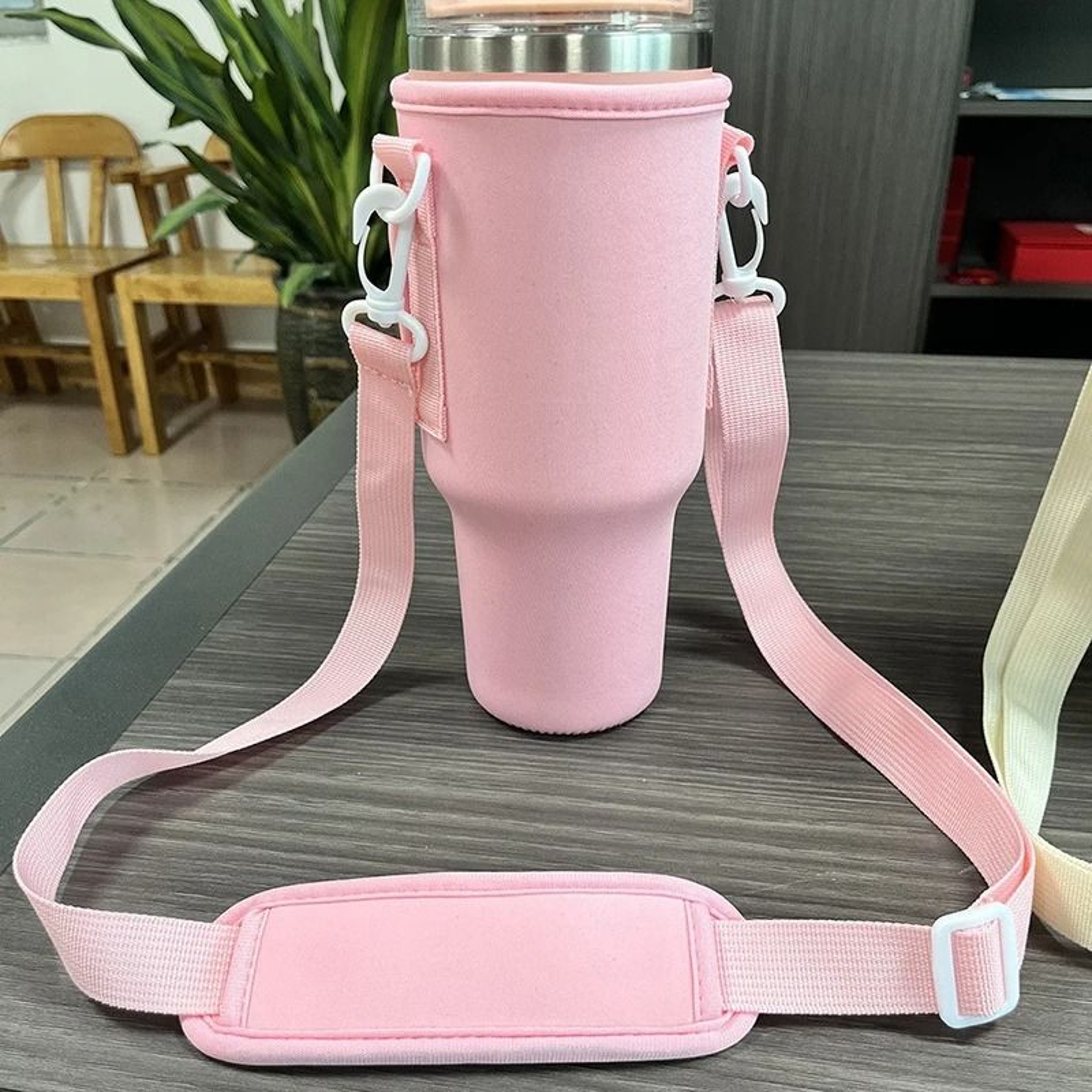 Water Bottle Carrier Bag For 40oz Tumbler With Adjustable Strap 2
