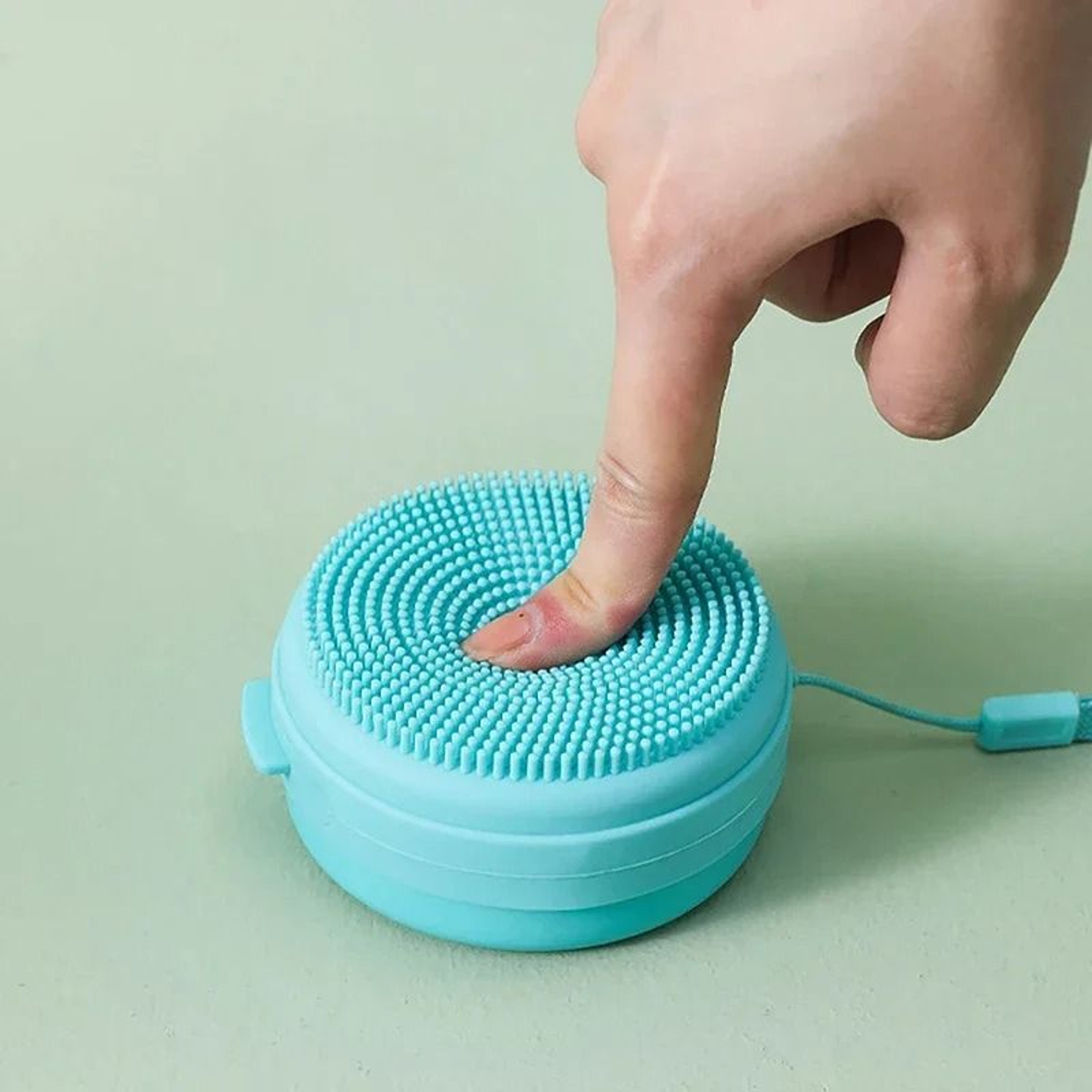 Multiuse Bath Brush Hanging Silicone Body Scrubber With Soap Holder 3