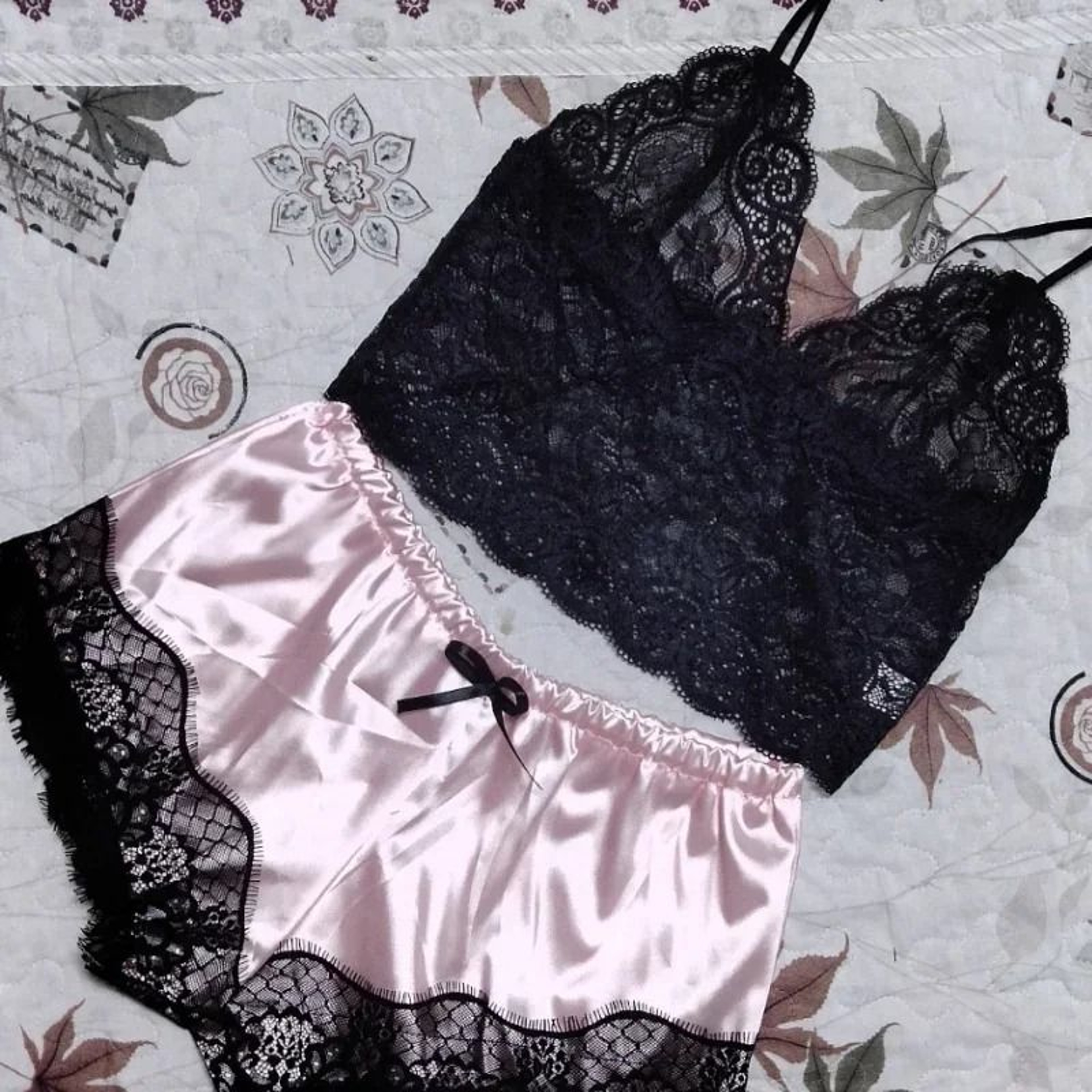 Silky Lace Pajama Set For Women  2Piece Sexy Sleepwear Crop Top  Shorts Nightwear 5